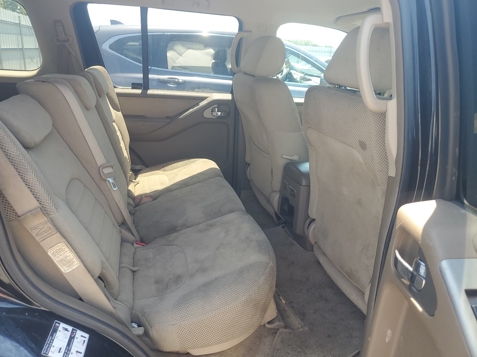 5N1AR18W86C620462 2006 Nissan Pathfinder Le