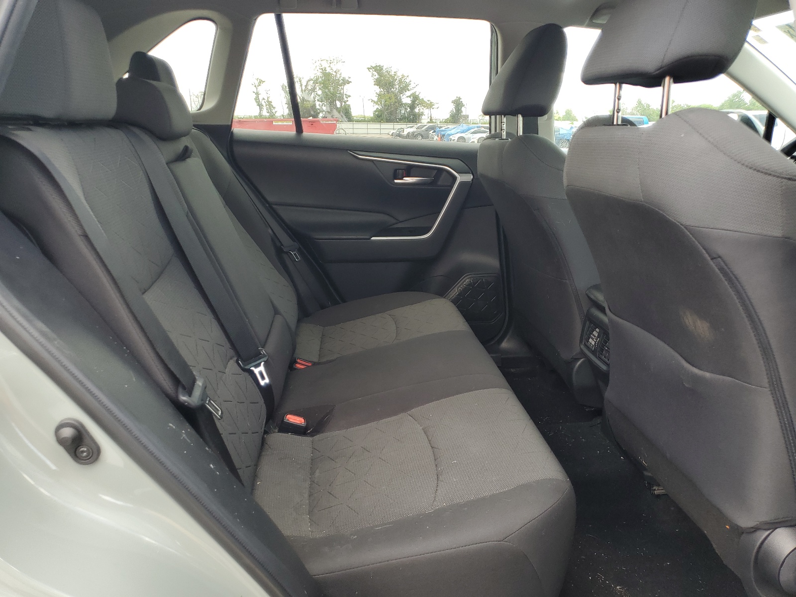 2T3W1RFV0LC069738 2020 Toyota Rav4 Xle