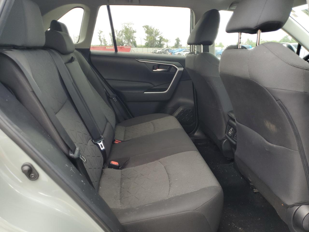 2020 Toyota Rav4 Xle VIN: 2T3W1RFV0LC069738 Lot: 64147054