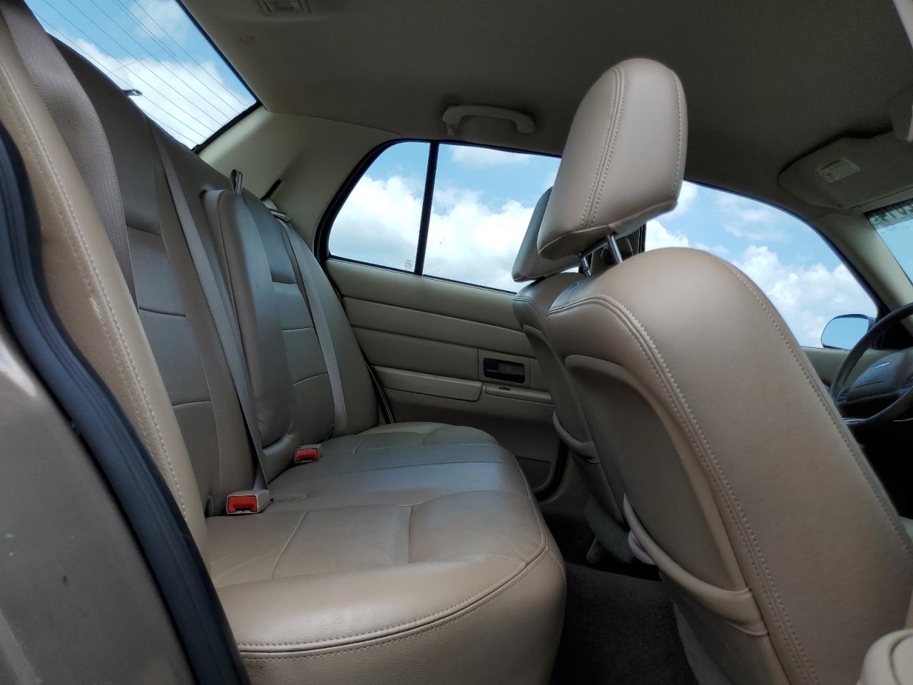 2004 Ford Crown Victoria Lx VIN: 2FAFP74W04X150474 Lot: 61272014