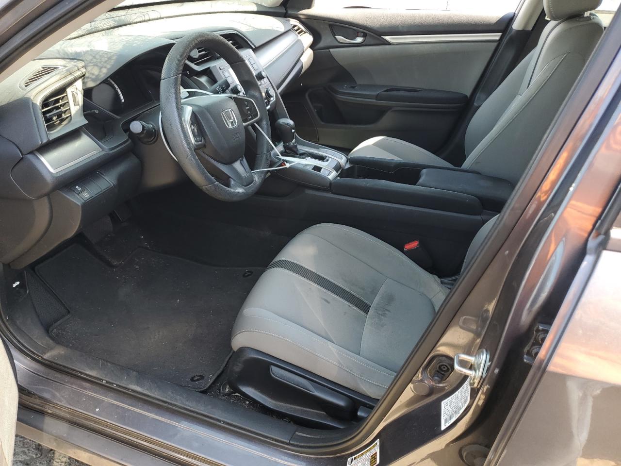 19XFC2F50HE200315 2017 Honda Civic Lx