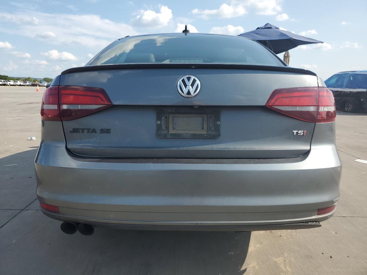 3VWD17AJ9JM218965 2018 Volkswagen Jetta Sport