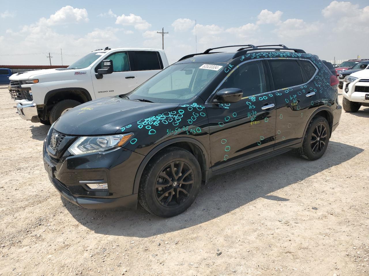 5N1AT2MT0JC801311 2018 NISSAN ROGUE - Image 1