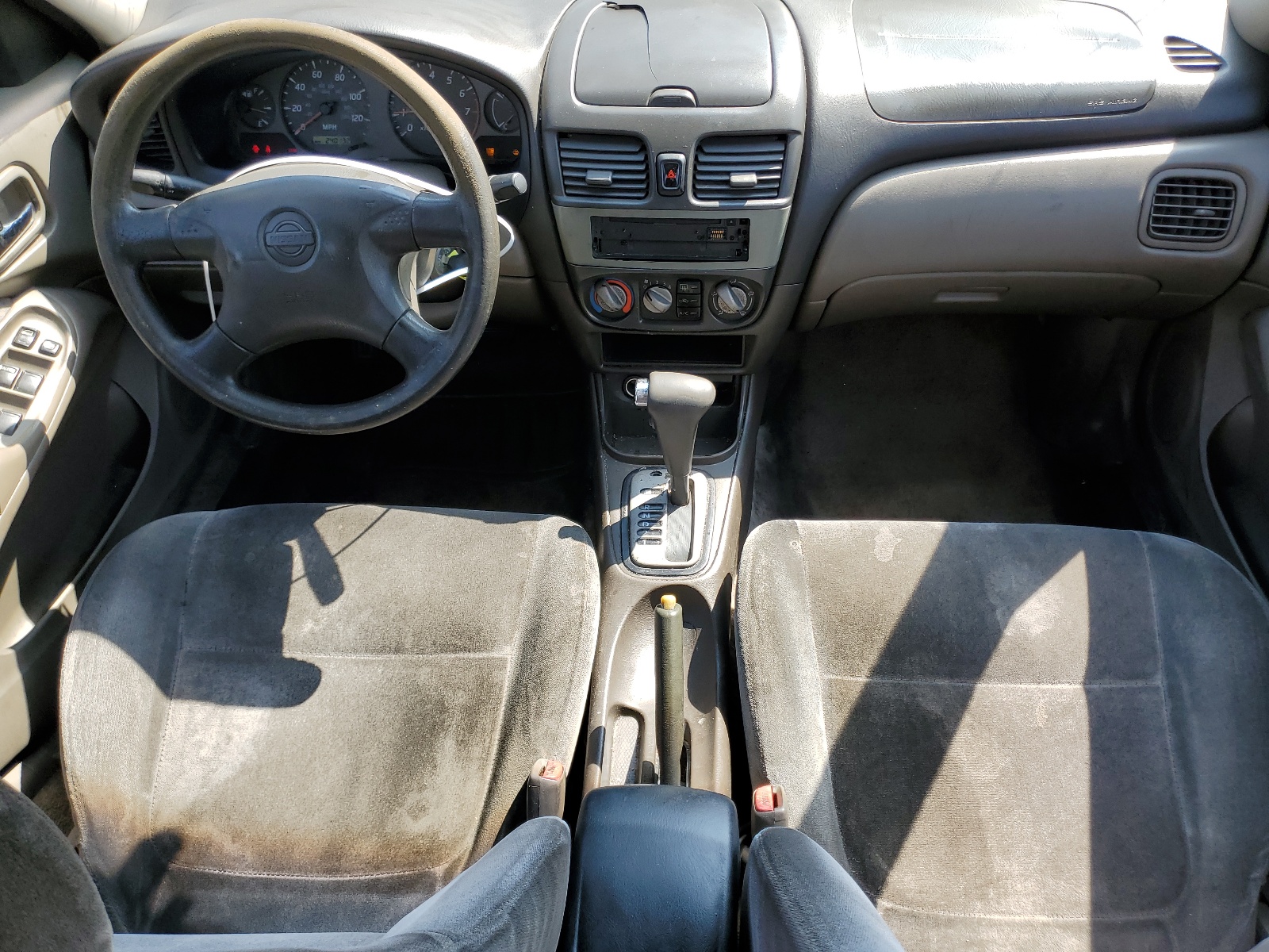 3N1CB51D02L637372 2002 Nissan Sentra Xe