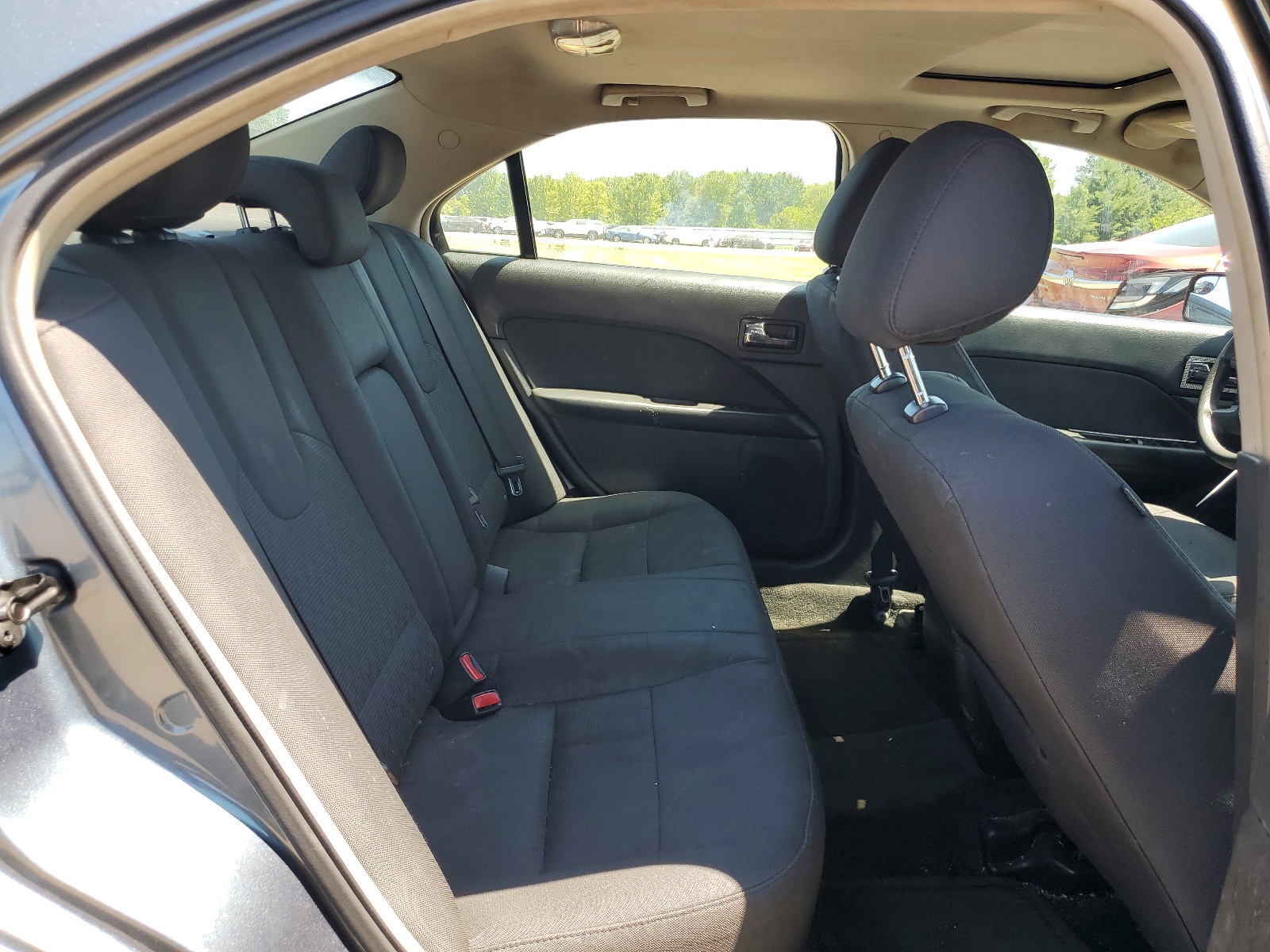 3FAHP0HG3CR169049 2012 Ford Fusion Se