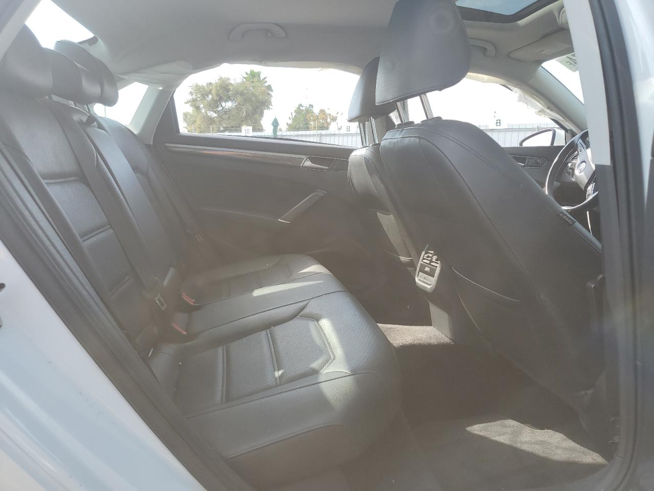 2017 Volkswagen Passat Se VIN: 1VWBT7A31HC025482 Lot: 62675674