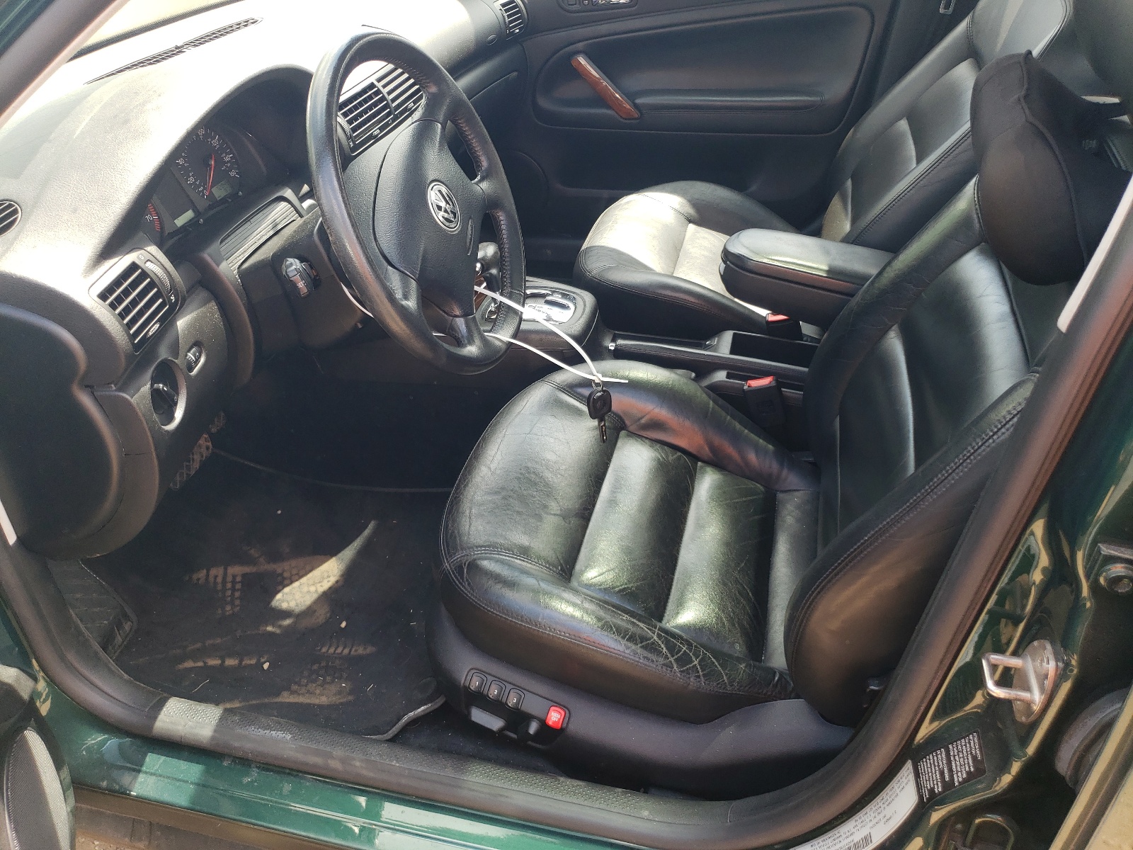 WVWPD63B6XE465446 1999 Volkswagen Passat Glx