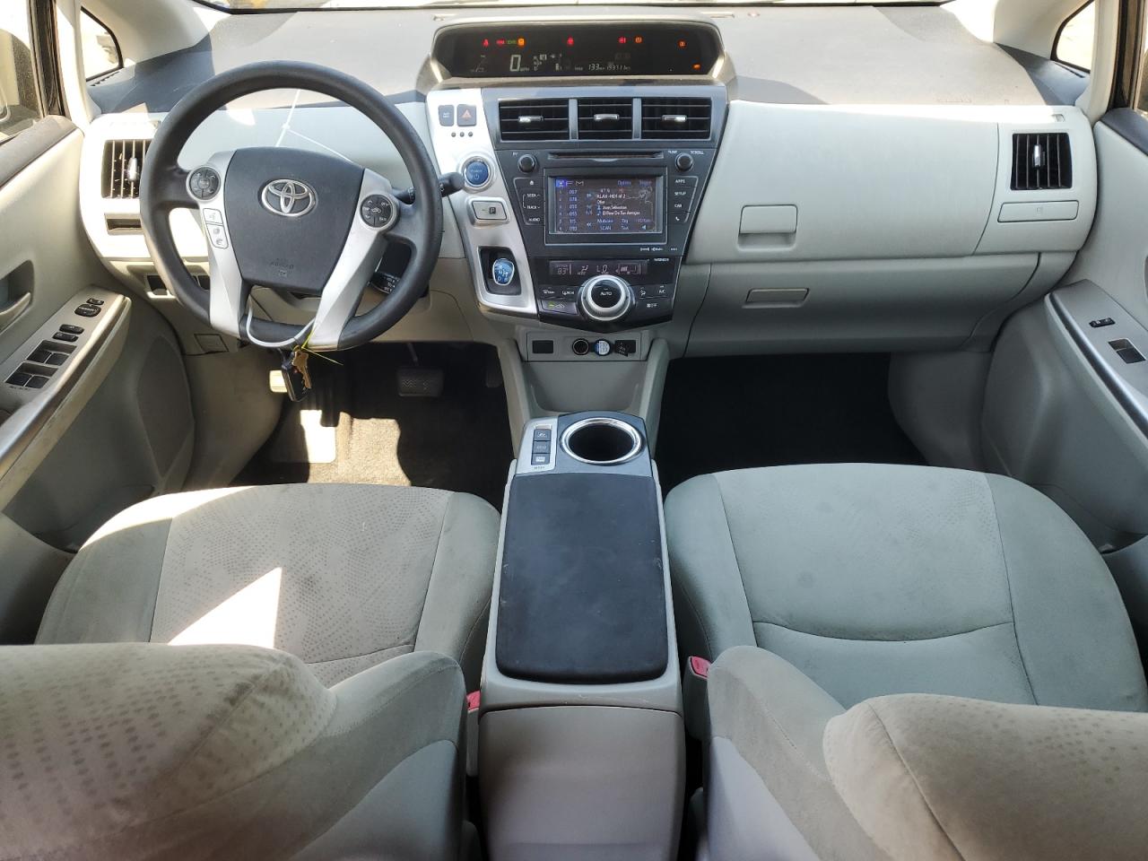 JTDZN3EU6C3129823 2012 Toyota Prius V