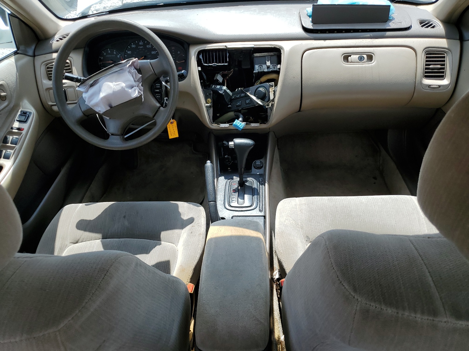 1HGCG5646XA158977 1999 Honda Accord Lx