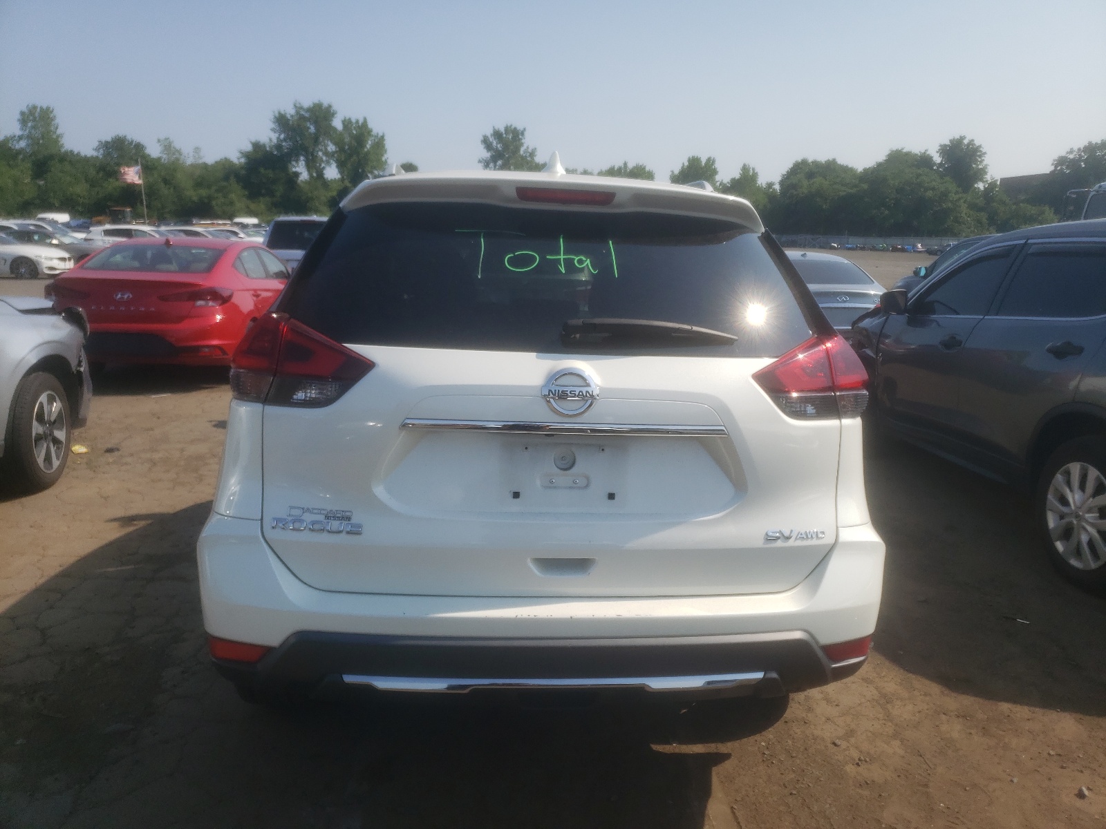 5N1AT2MV9JC714847 2018 Nissan Rogue S