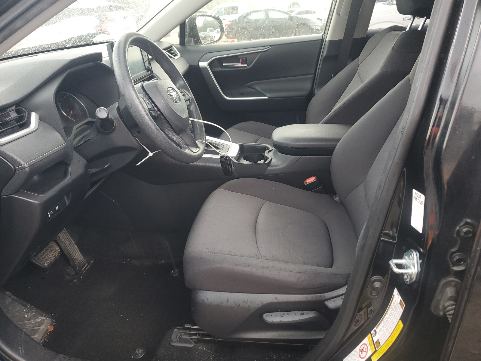 JTMW1RFVXKD011176 2019 Toyota Rav4 Xle