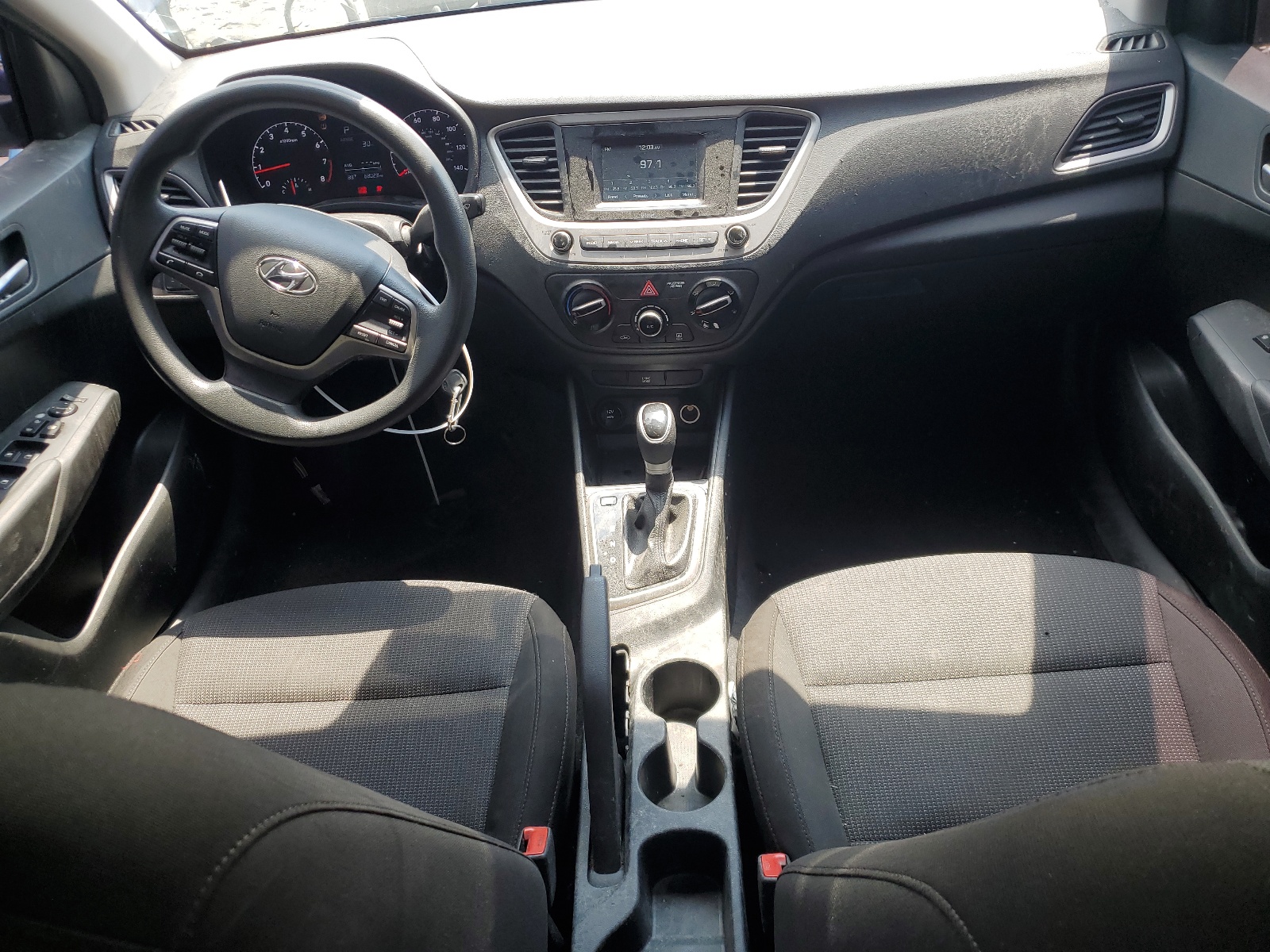 3KPC24A36KE080924 2019 Hyundai Accent Se