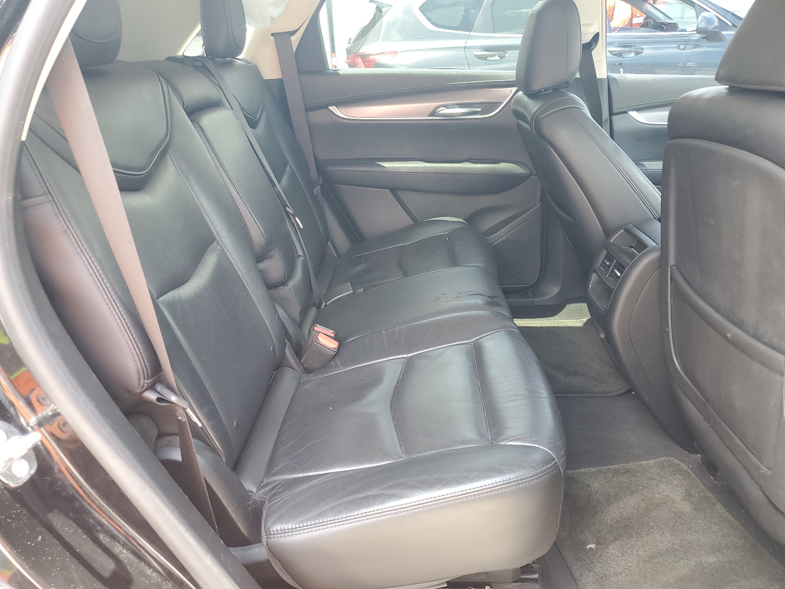 1GYKNBRS5HZ263726 2017 Cadillac Xt5 Luxury