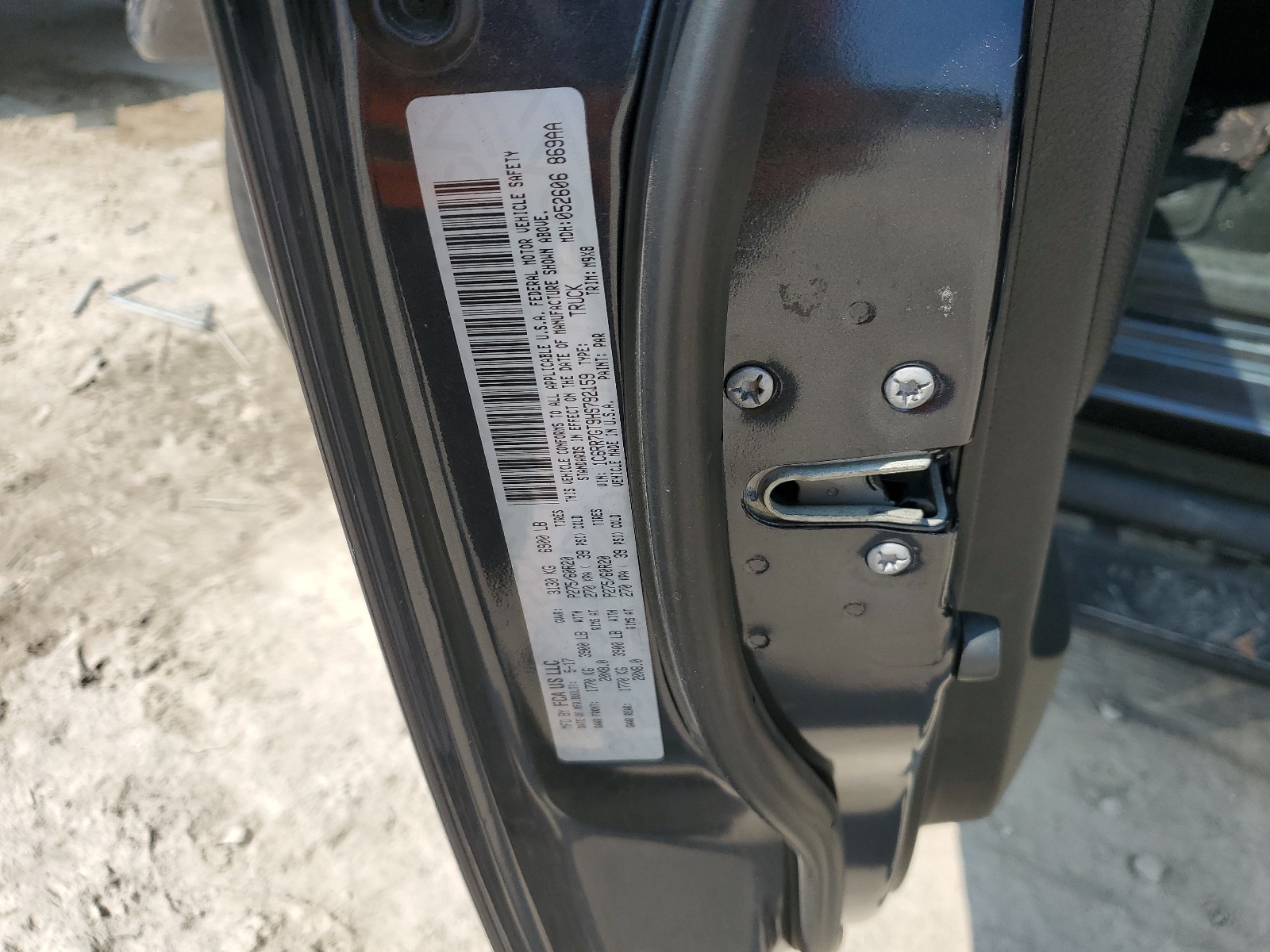 1C6RR7GT9HS792159 2017 Ram 1500 Slt