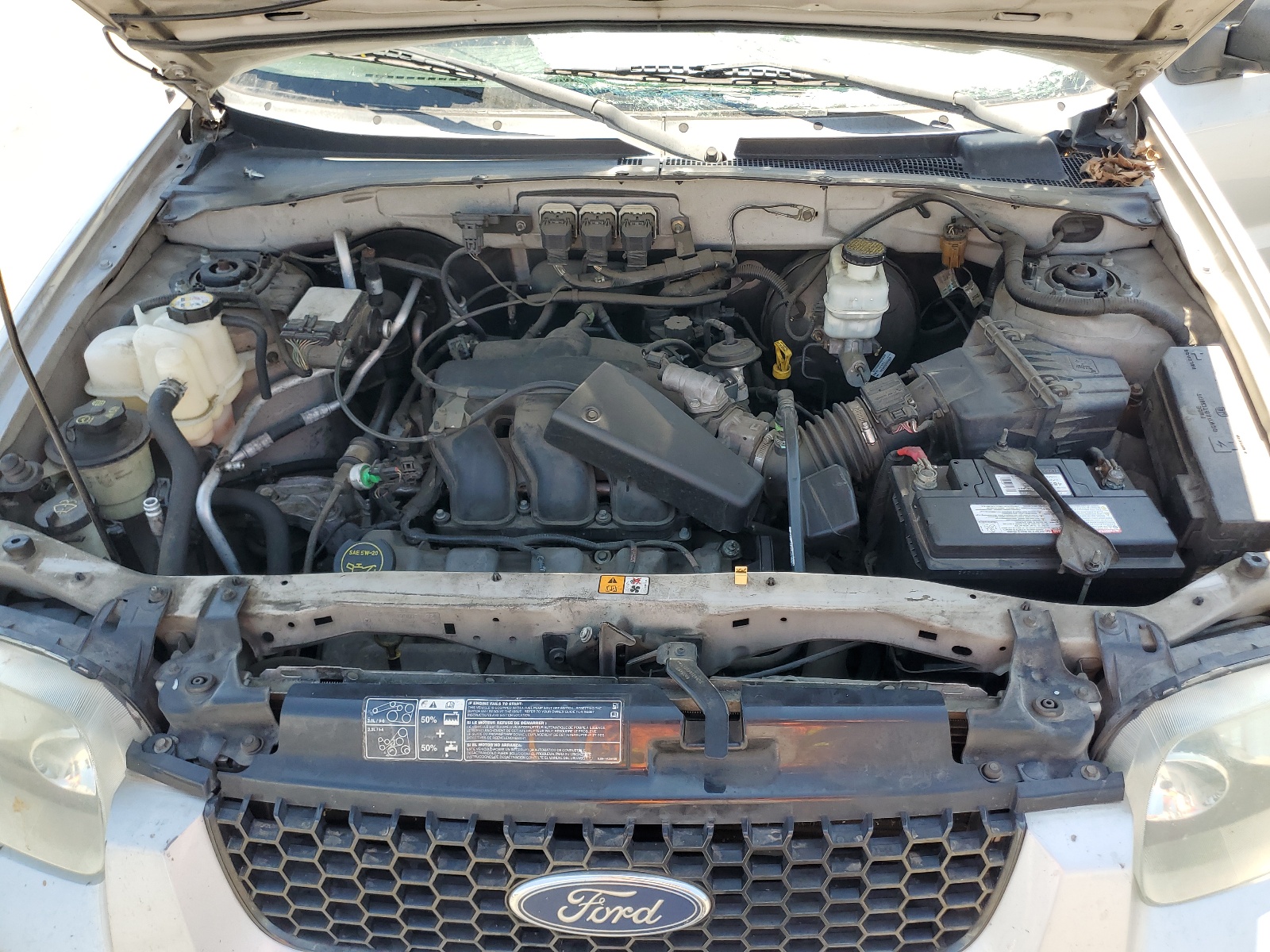1FMYU04125KB95052 2005 Ford Escape Limited