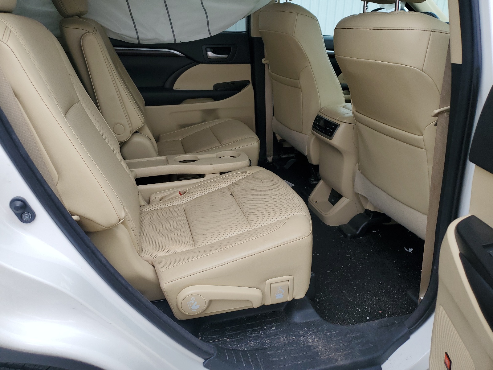 5TDDKRFH1GS235768 2016 Toyota Highlander Limited