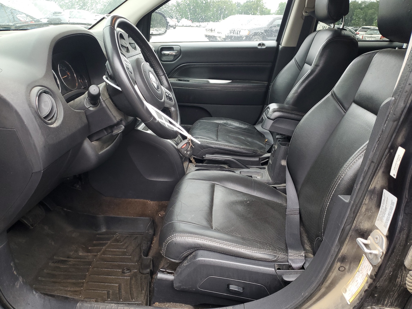 1C4NJDEB7GD580239 2016 Jeep Compass Latitude