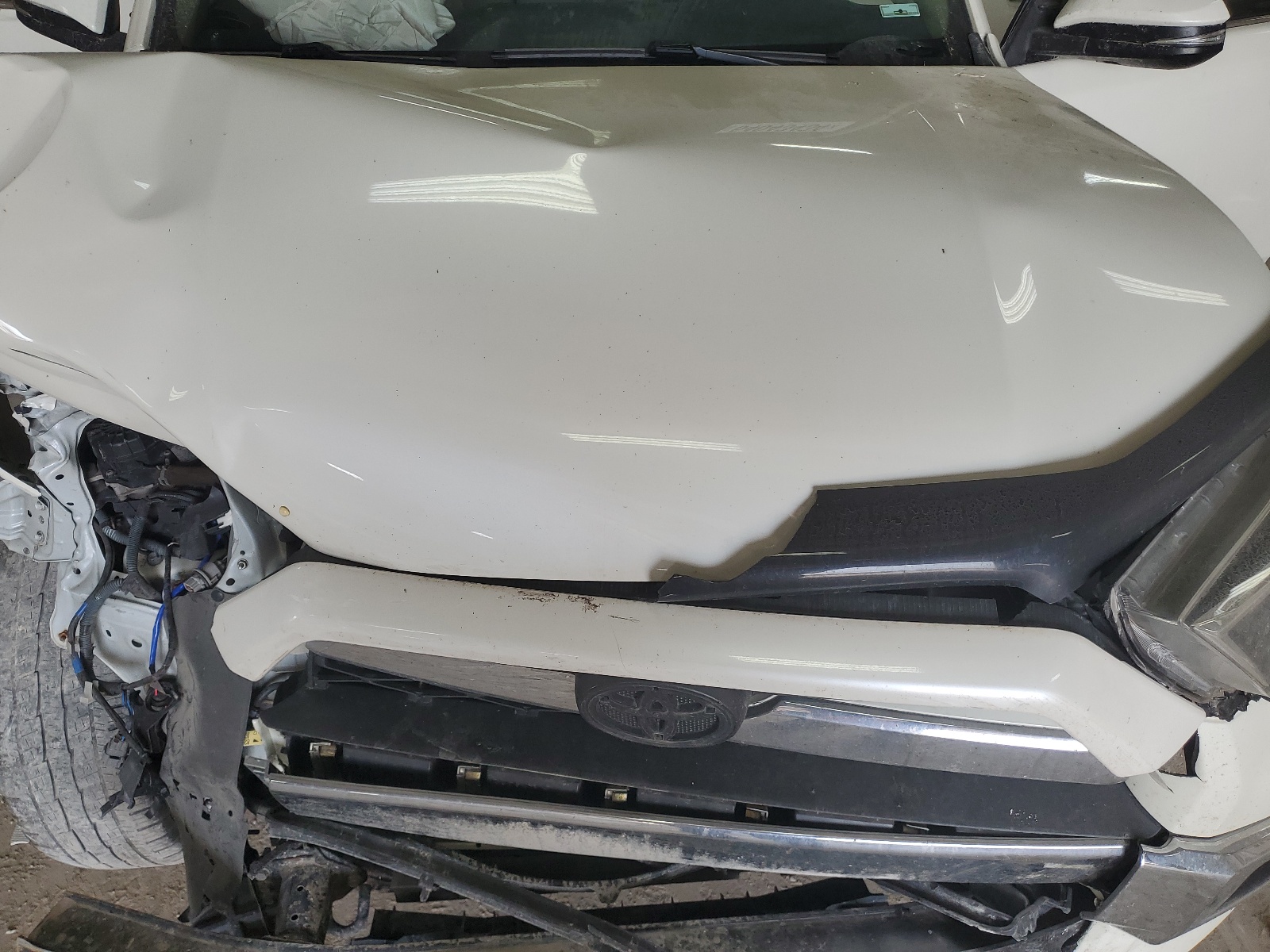 JTEBU5JR5E5154877 2014 Toyota 4Runner Sr5