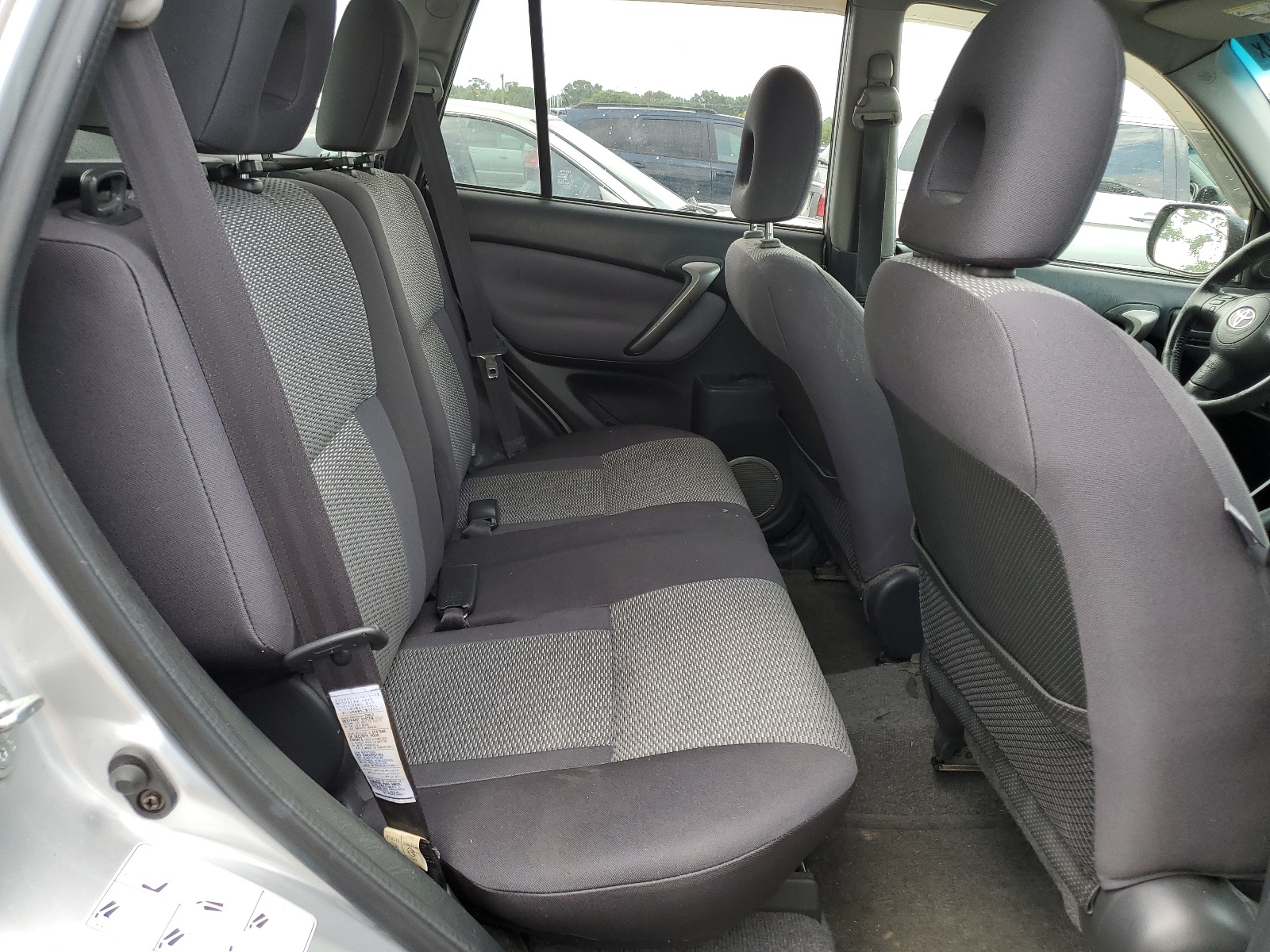 JTEHD20V346002113 2004 Toyota Rav4