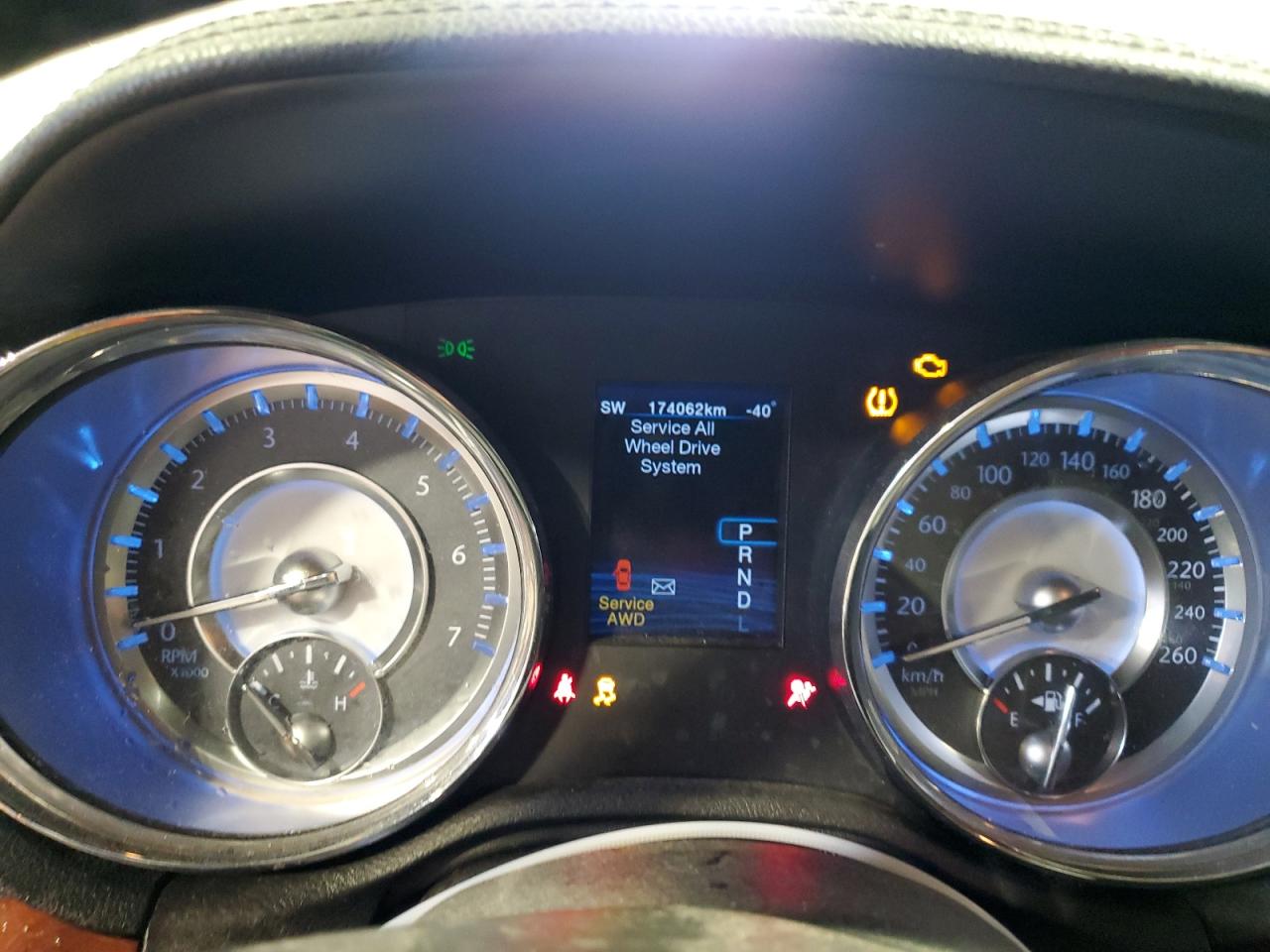 2012 Chrysler 300 Limited VIN: 2C3CCAHG4CH217146 Lot: 62389964