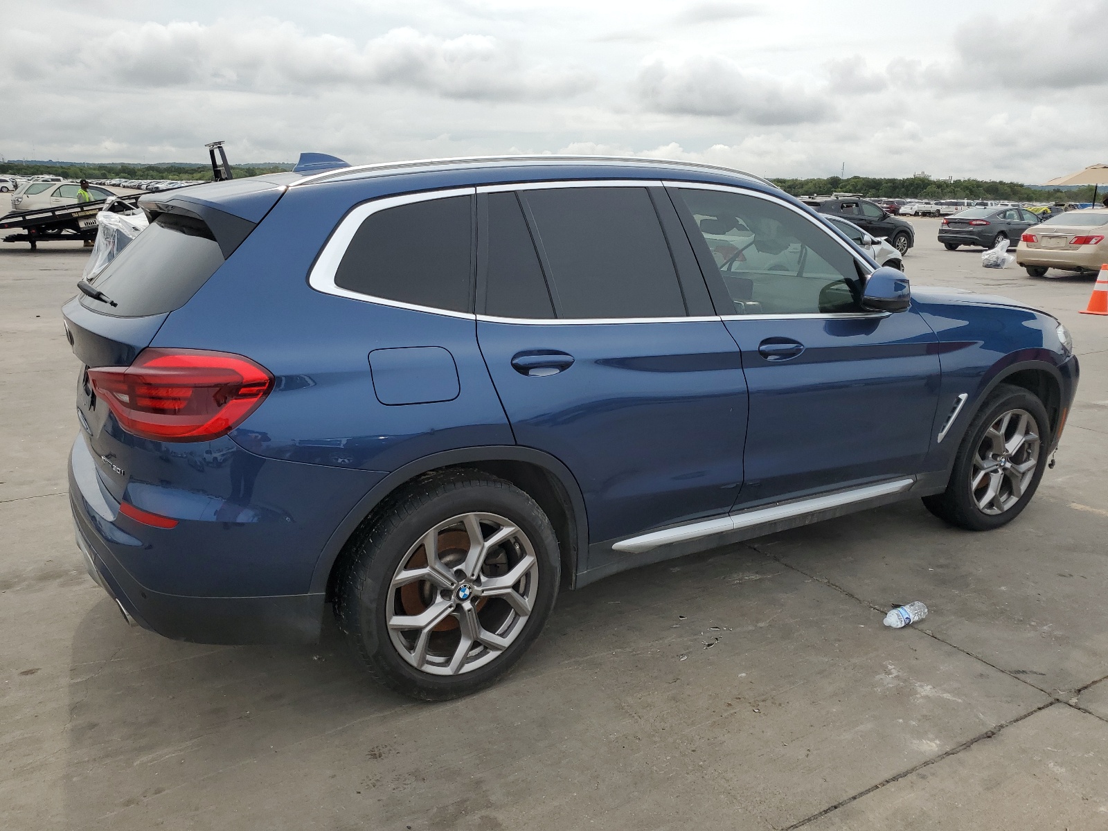 2021 BMW X3 xDrive30I vin: 5UXTY5C01M9H70810