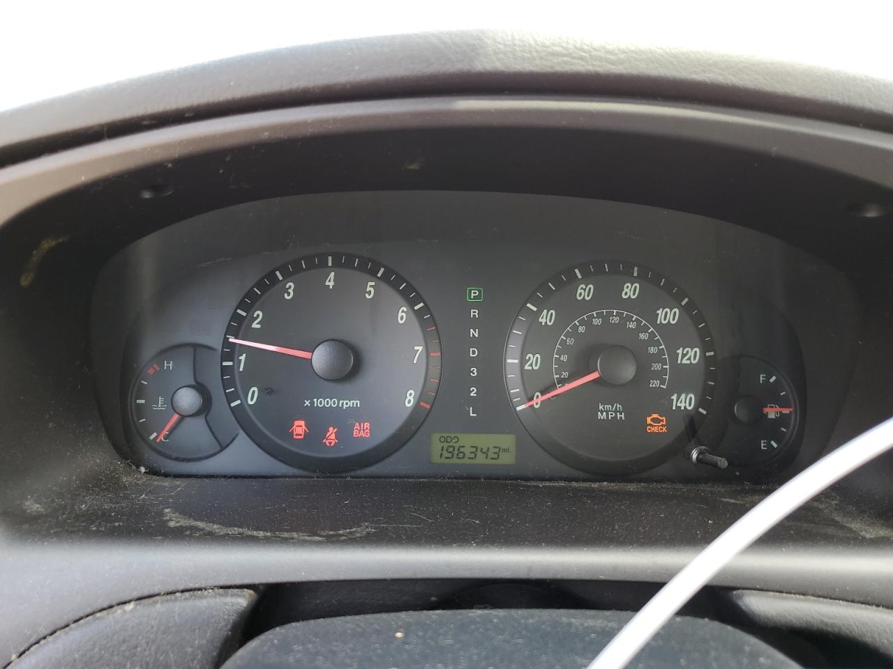 2005 Hyundai Elantra Gls VIN: KMHDN46D15U104142 Lot: 63561024