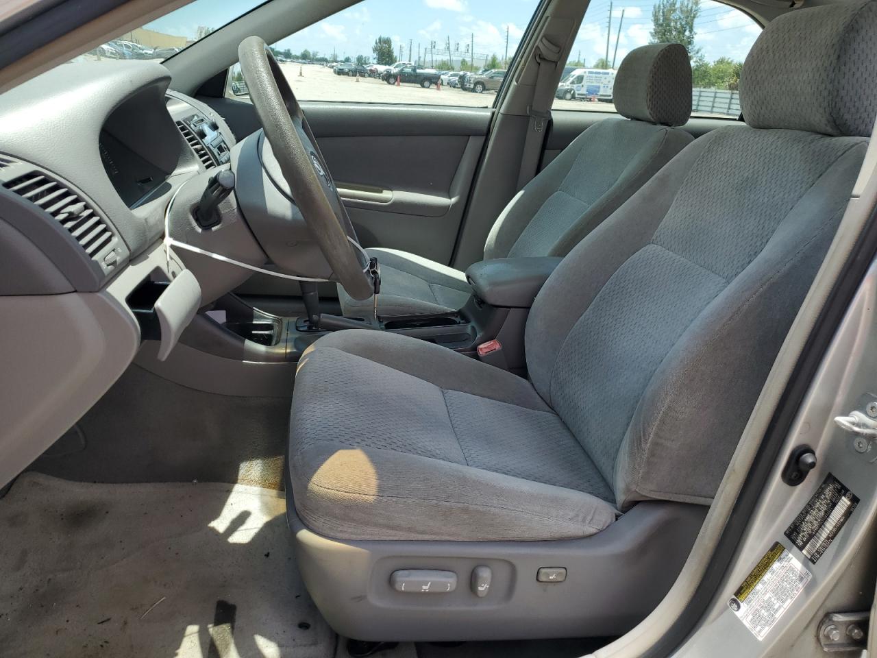 2004 Toyota Camry Le VIN: 4T1BE32K34U859944 Lot: 63968414