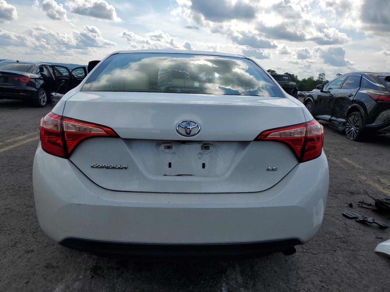 5YFBURHE7HP640645 2017 Toyota Corolla L