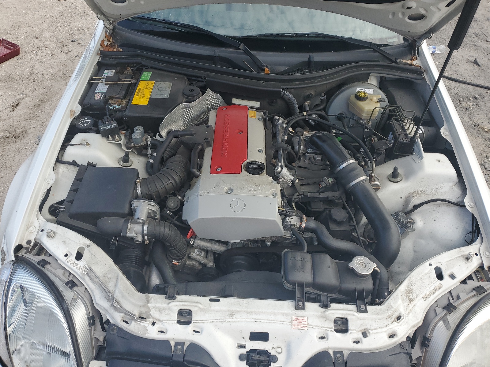 WDBKK47F9WF047388 1998 Mercedes-Benz Slk 230 Kompressor