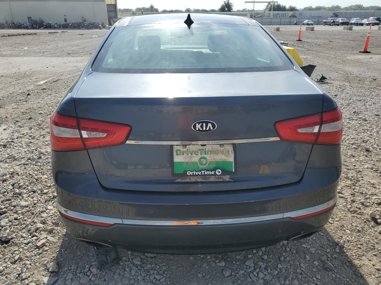 2014 Kia Cadenza - Image 6