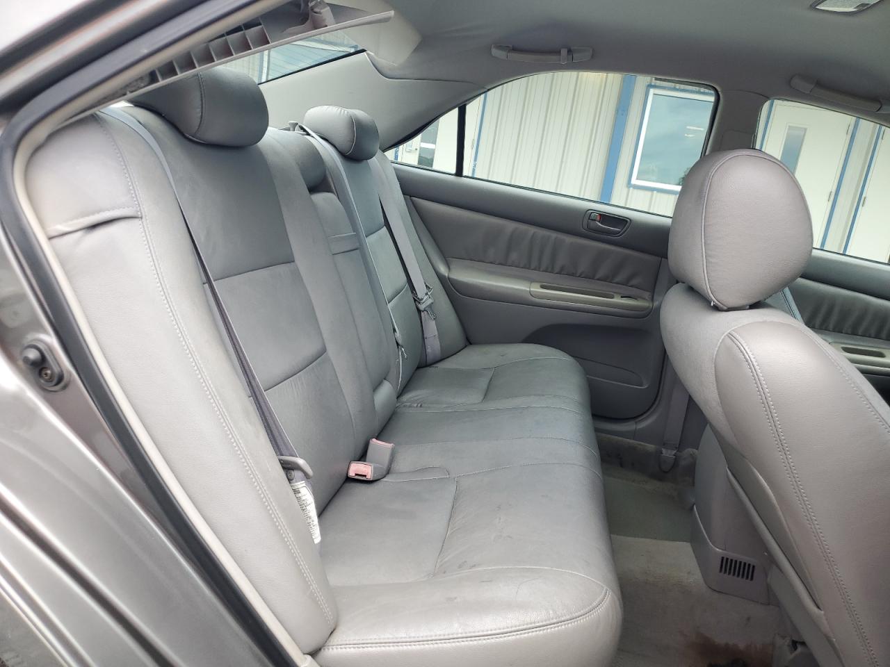 2003 Toyota Camry Le VIN: 4T1BF32K43U555467 Lot: 64579894