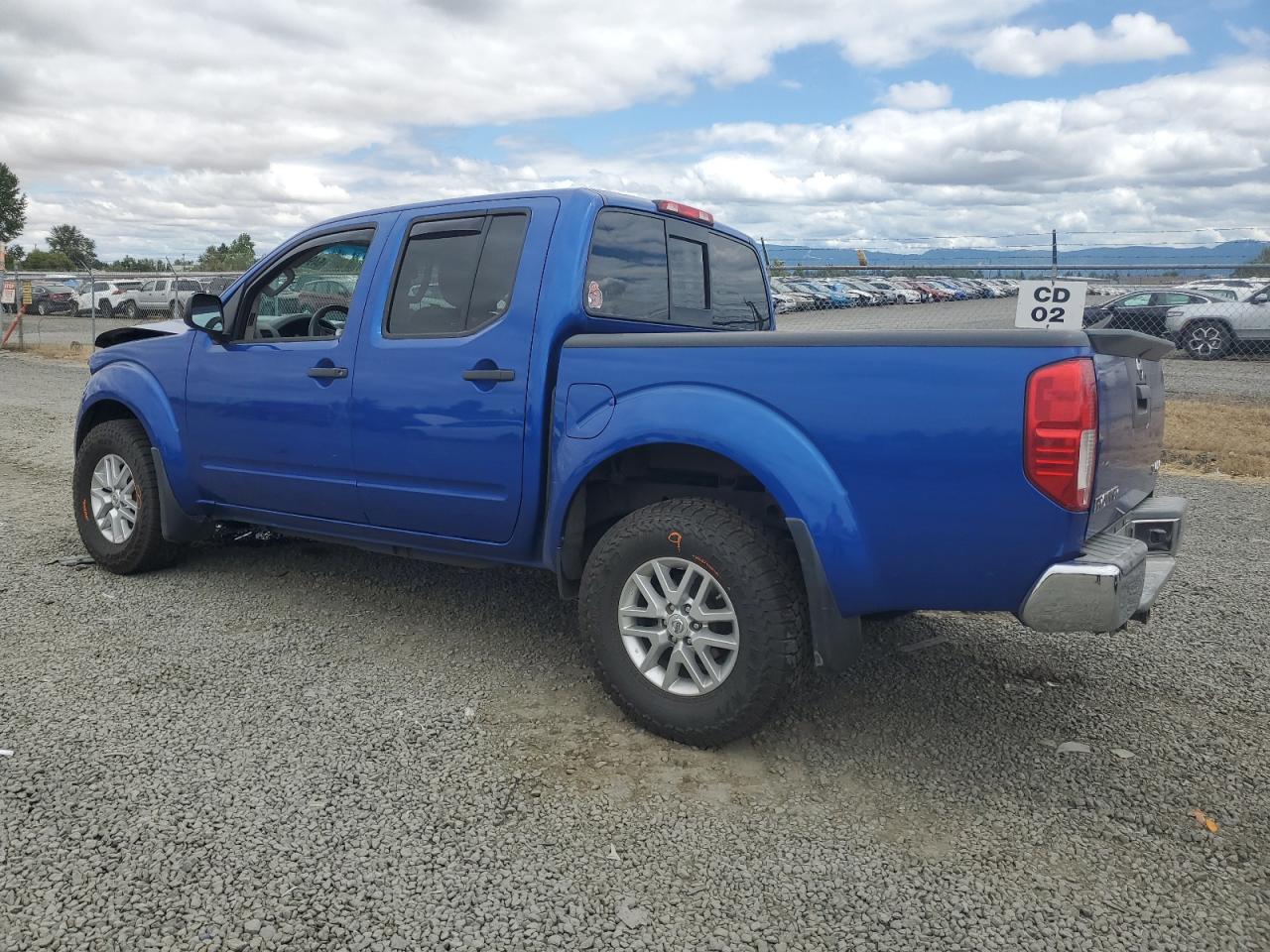 1N6AD0EV9FN730950 2015 NISSAN NAVARA - Image 2