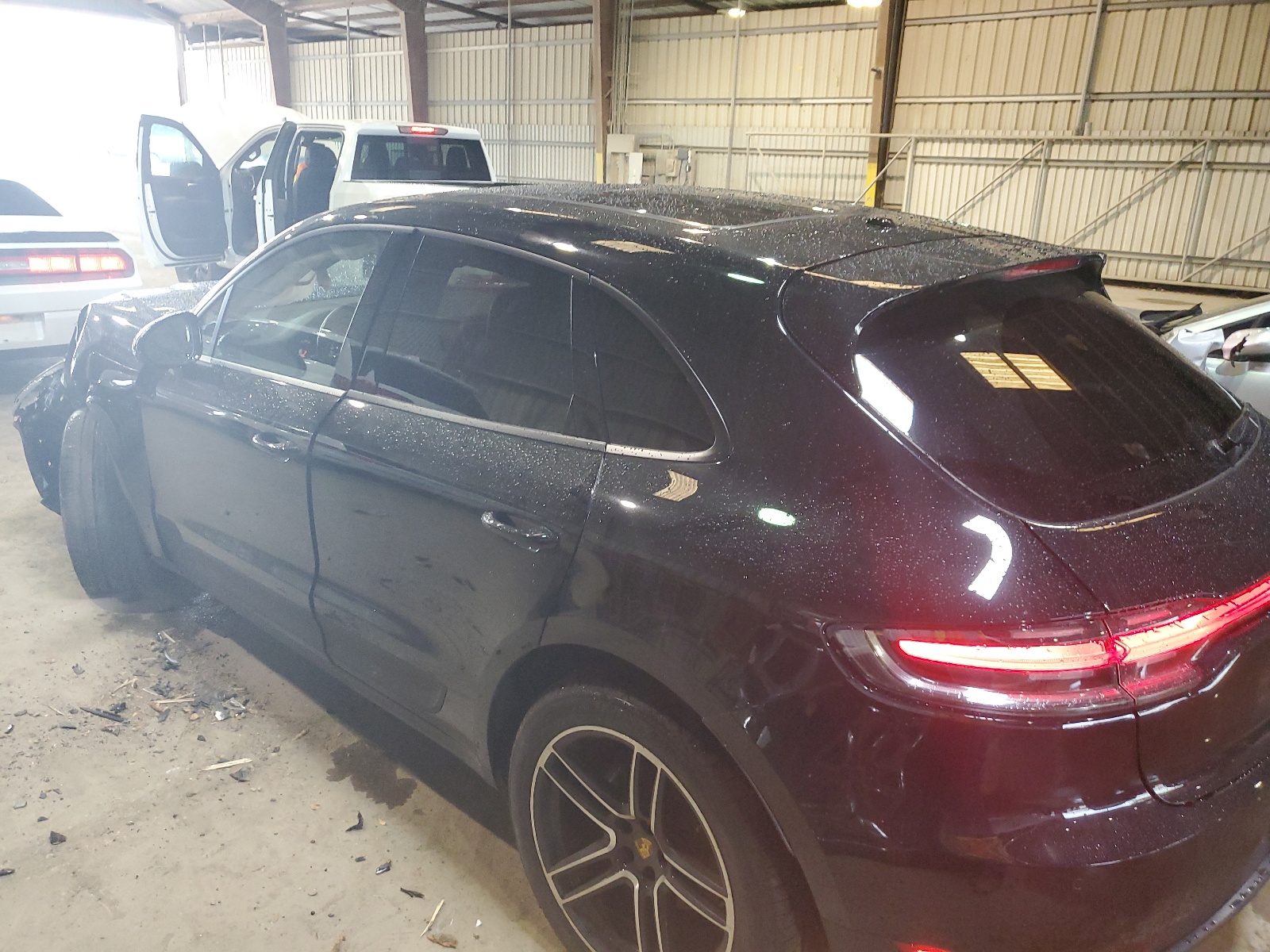 2021 Porsche Macan vin: WP1AA2A50MLB03896