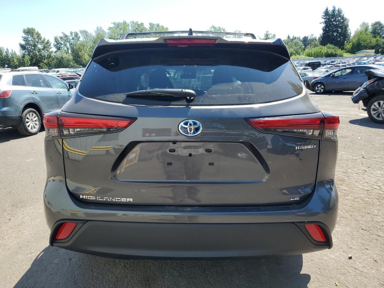 2022 Toyota Highlander - Image 6