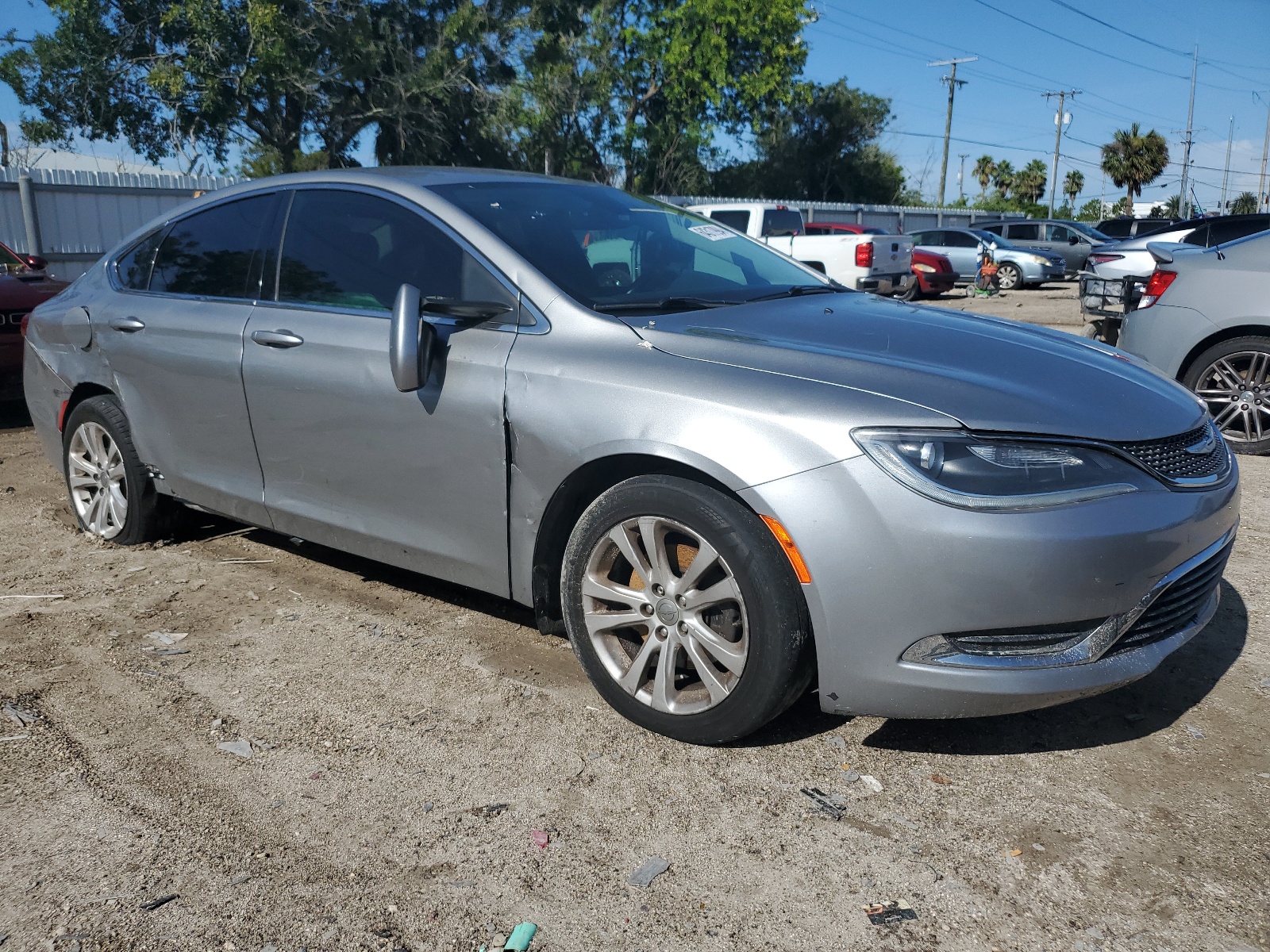 2015 Chrysler 200 Limited vin: 1C3CCCAB8FN645033