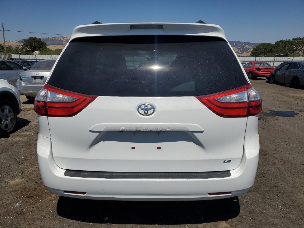 2015 Toyota Sienna Le VIN: 5TDKK3DC0FS567355 Lot: 62960764