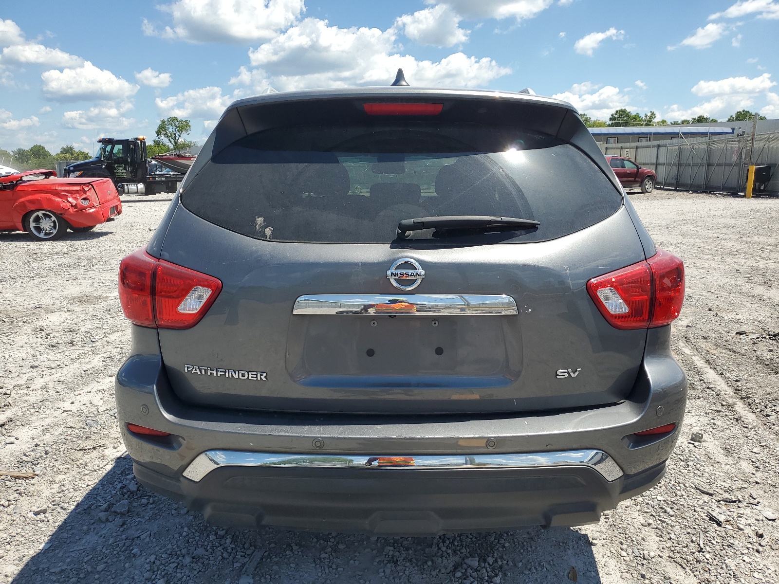 2019 Nissan Pathfinder S vin: 5N1DR2MN8KC598750