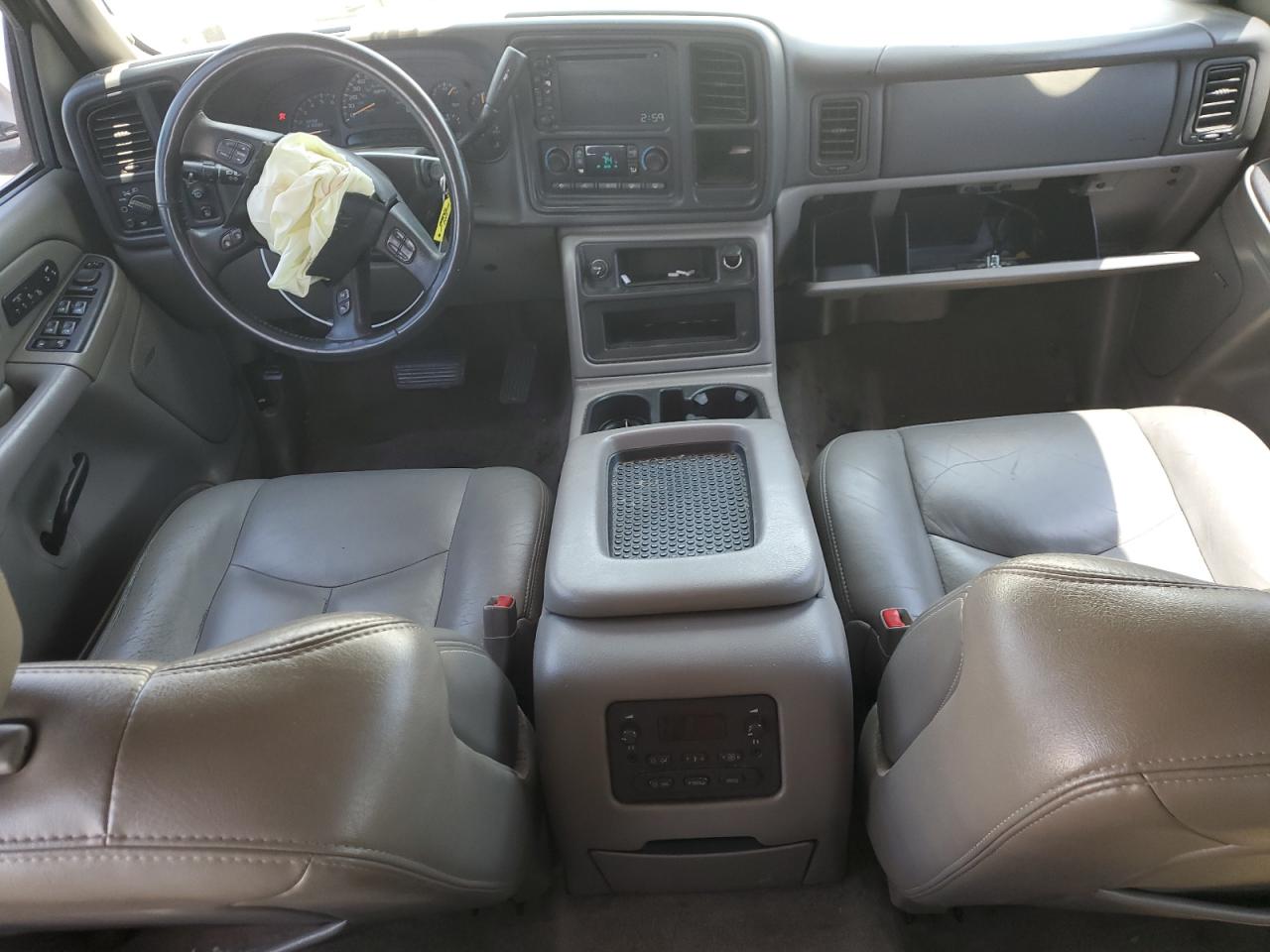 2005 Chevrolet Tahoe C1500 VIN: 1GNEC13T95R166410 Lot: 63360284