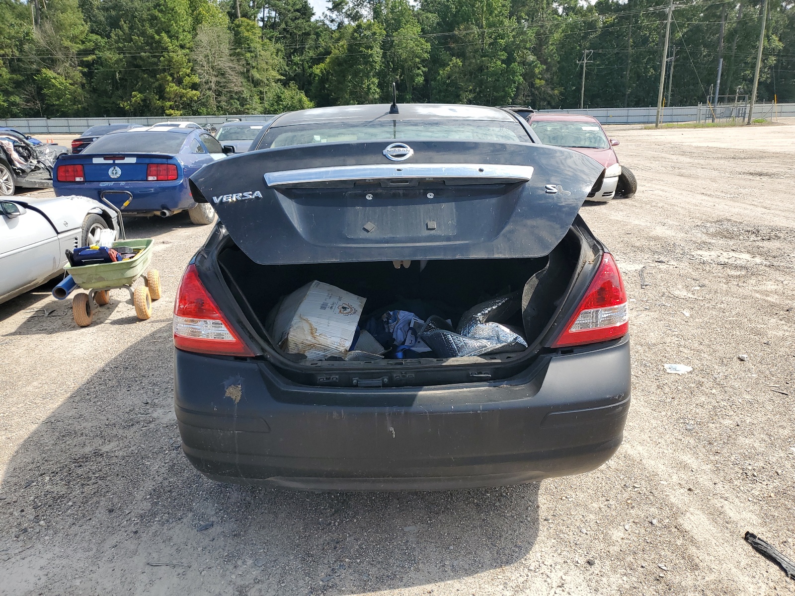 3N1BC11E78L366457 2008 Nissan Versa S