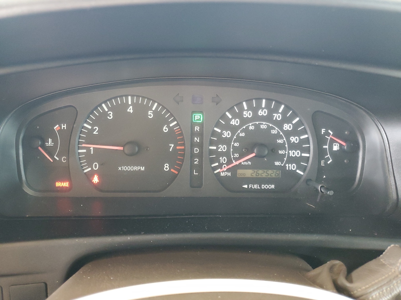 4T3ZF13C2YU179425 2000 Toyota Sienna Le