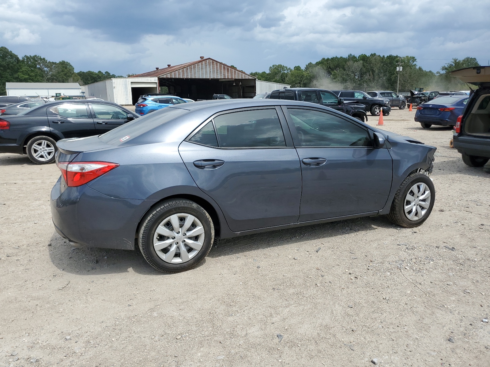 2015 Toyota Corolla L vin: 5YFBURHE3FP307226