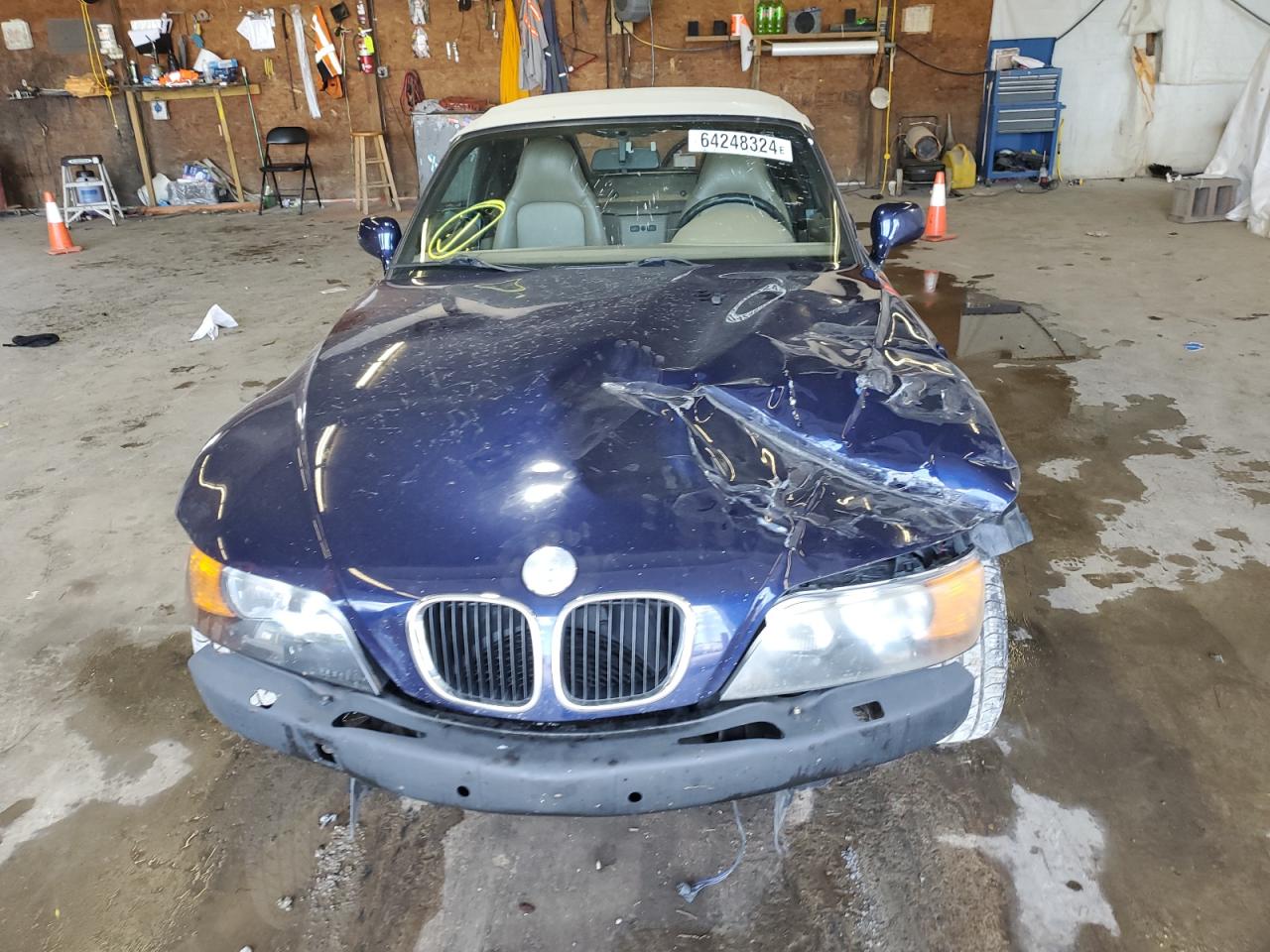 1999 BMW Z3 2.3 VIN: 4USCH9334XLF81573 Lot: 64248324
