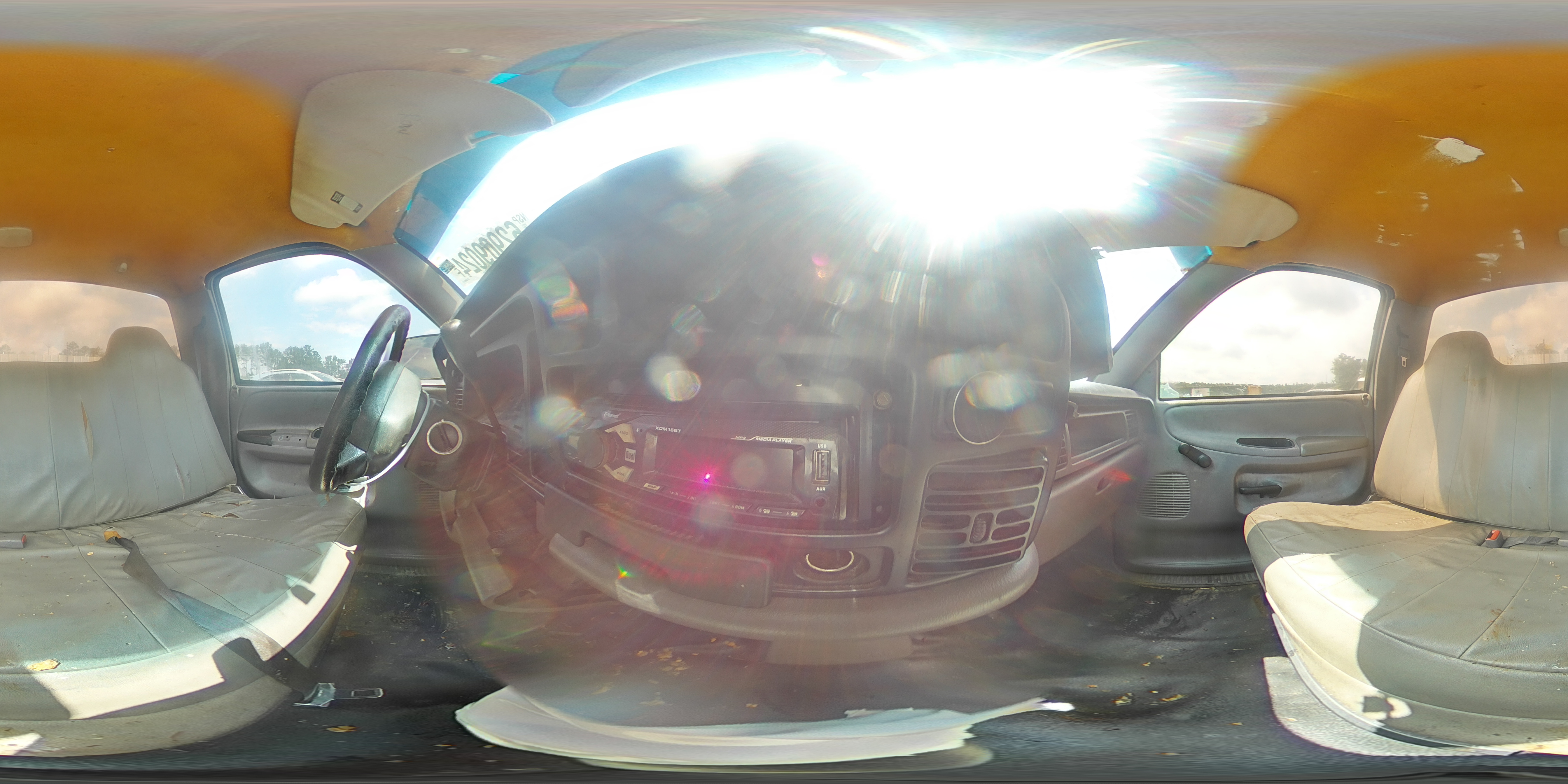 1994 Dodge Ram 1500 VIN: 1B7HC16X8RS636686 Lot: 62909024