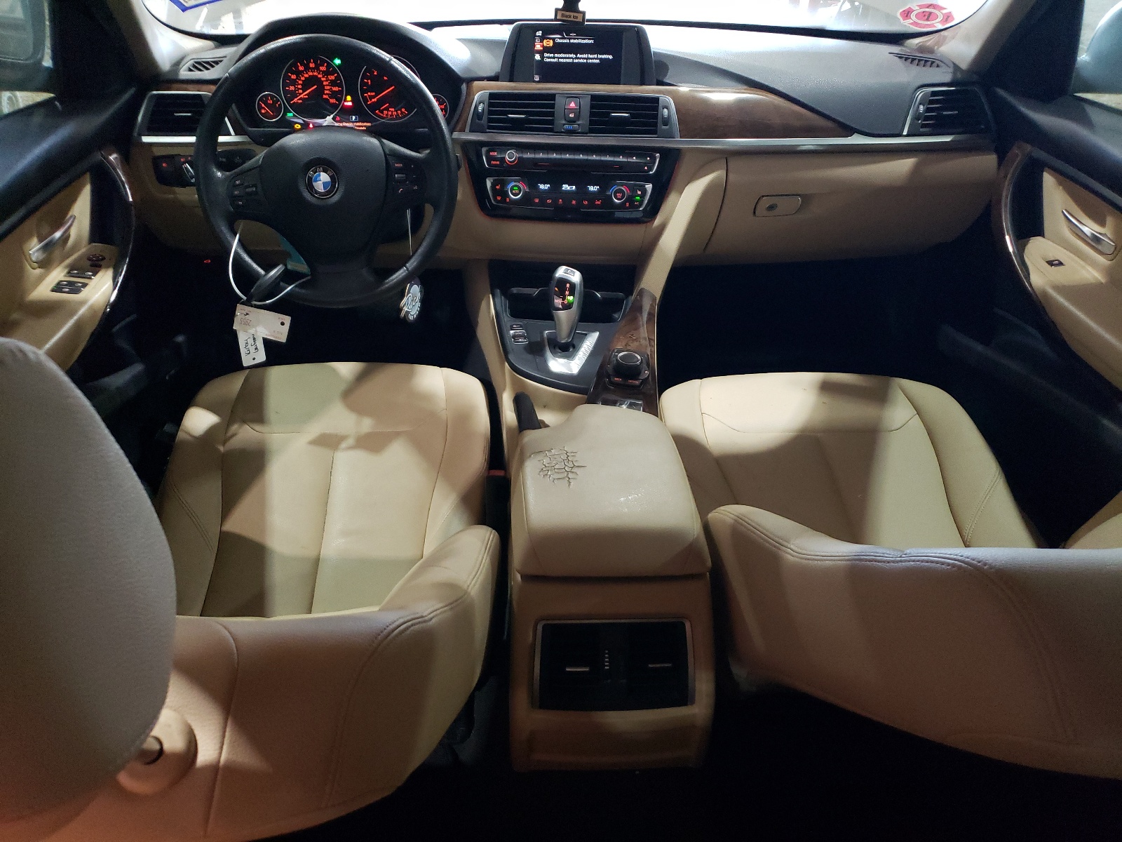 WBA8E1G55HNU14883 2017 BMW 320 I