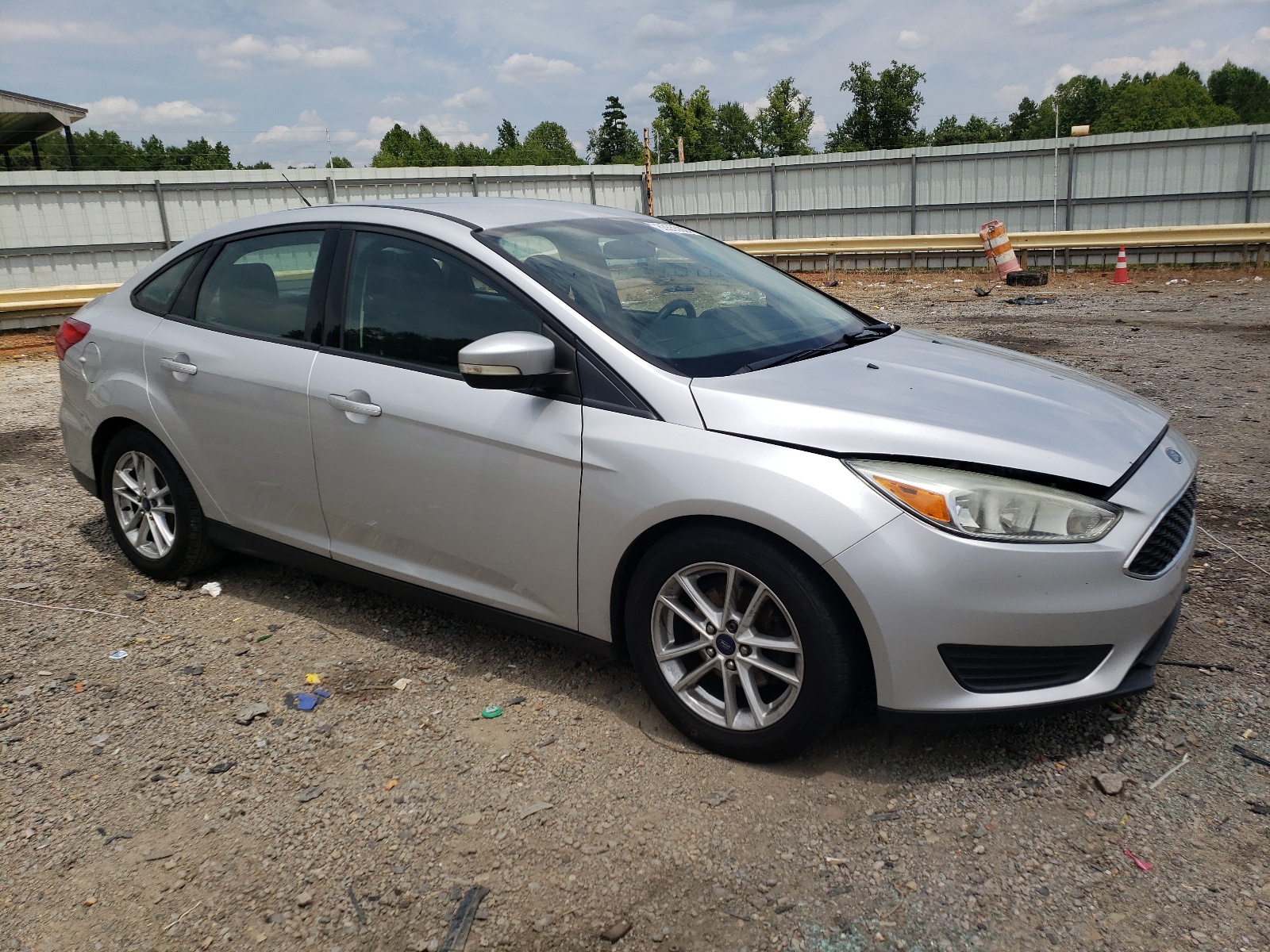 1FADP3F26FL276882 2015 Ford Focus Se