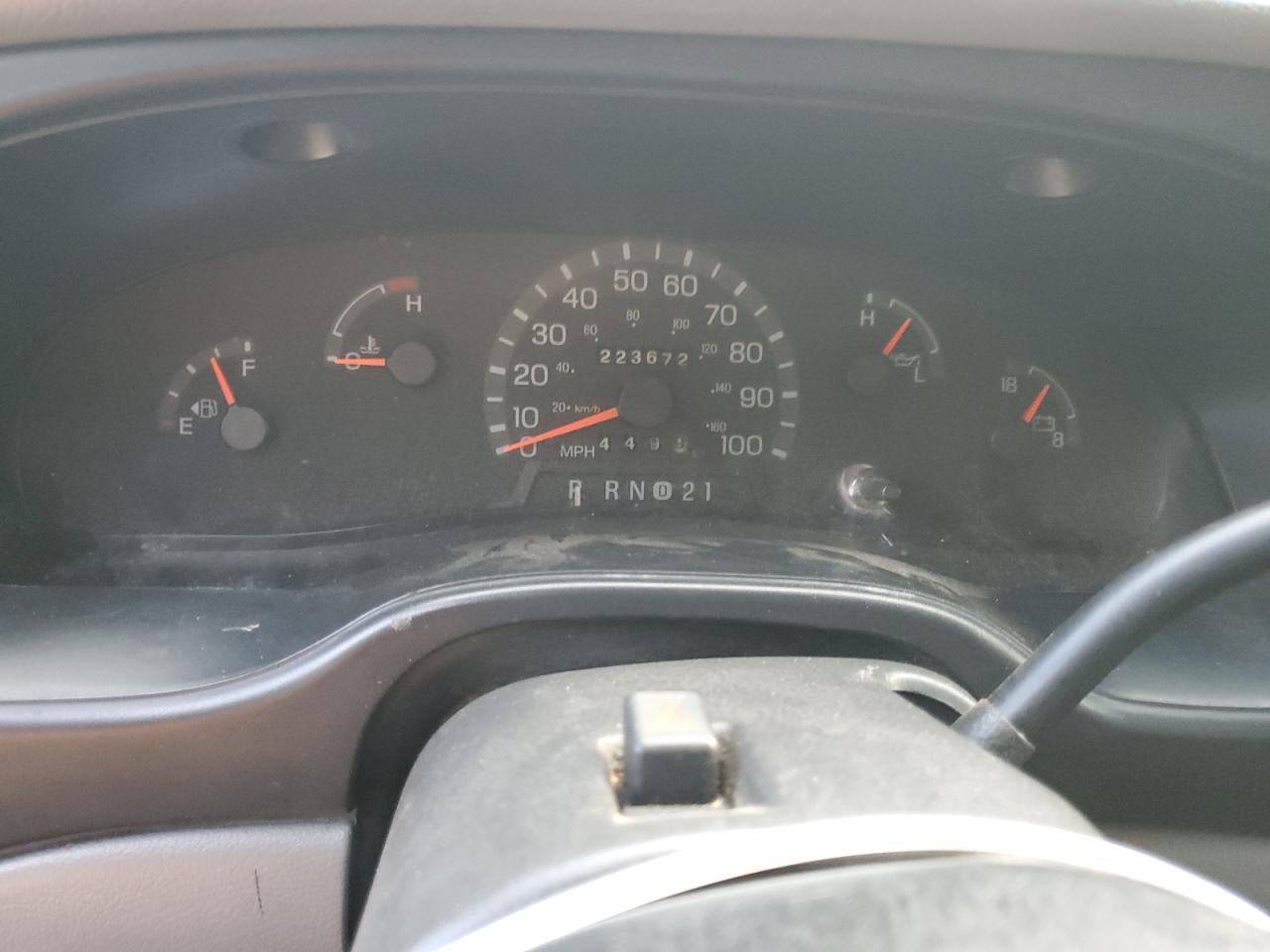 2002 Ford Econoline E350 Super Duty Wagon VIN: 1FBSS31L52HA62922 Lot: 62461584