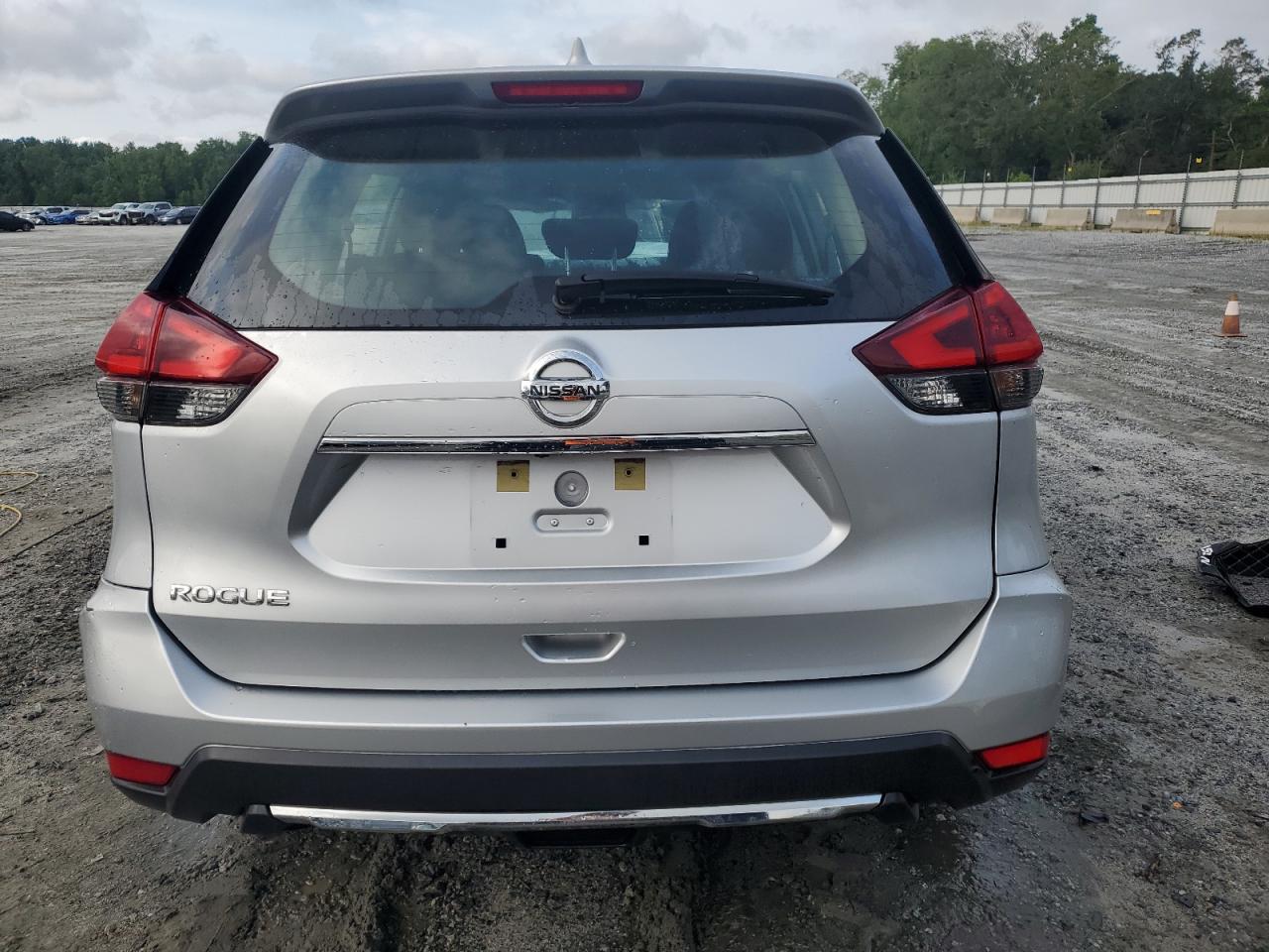 2018 Nissan Rogue S VIN: KNMAT2MTXJP622187 Lot: 64574384