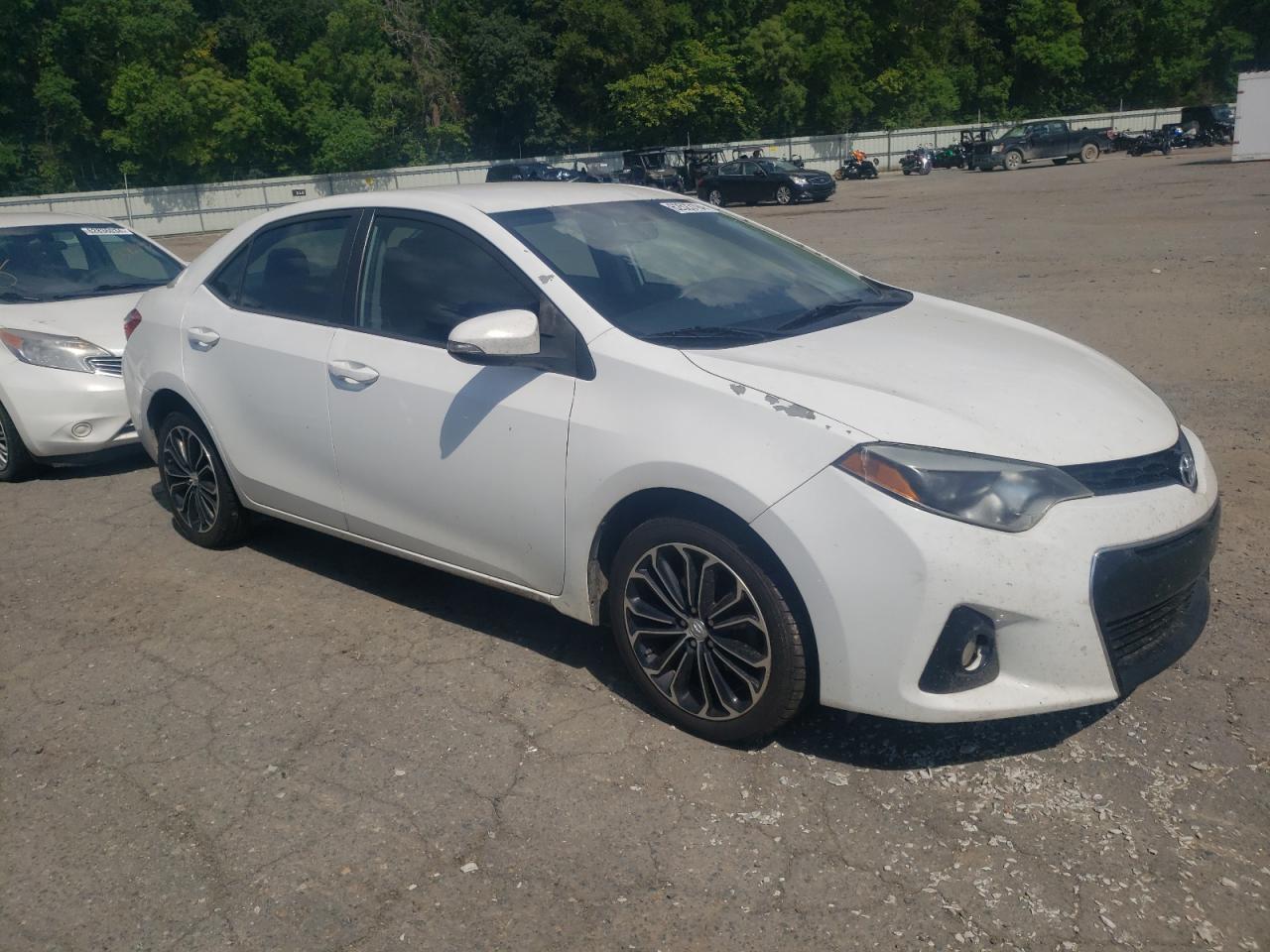 VIN 5YFBURHE2GP391606 2016 TOYOTA COROLLA no.4