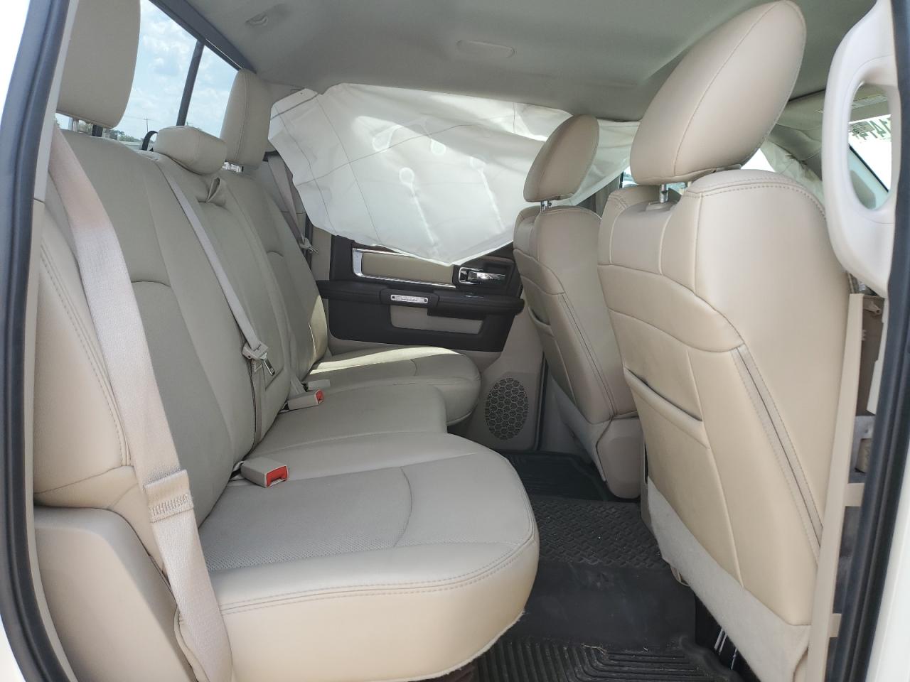 2017 Ram 1500 Laramie VIN: 1C6RR7NT7HS772656 Lot: 63051474