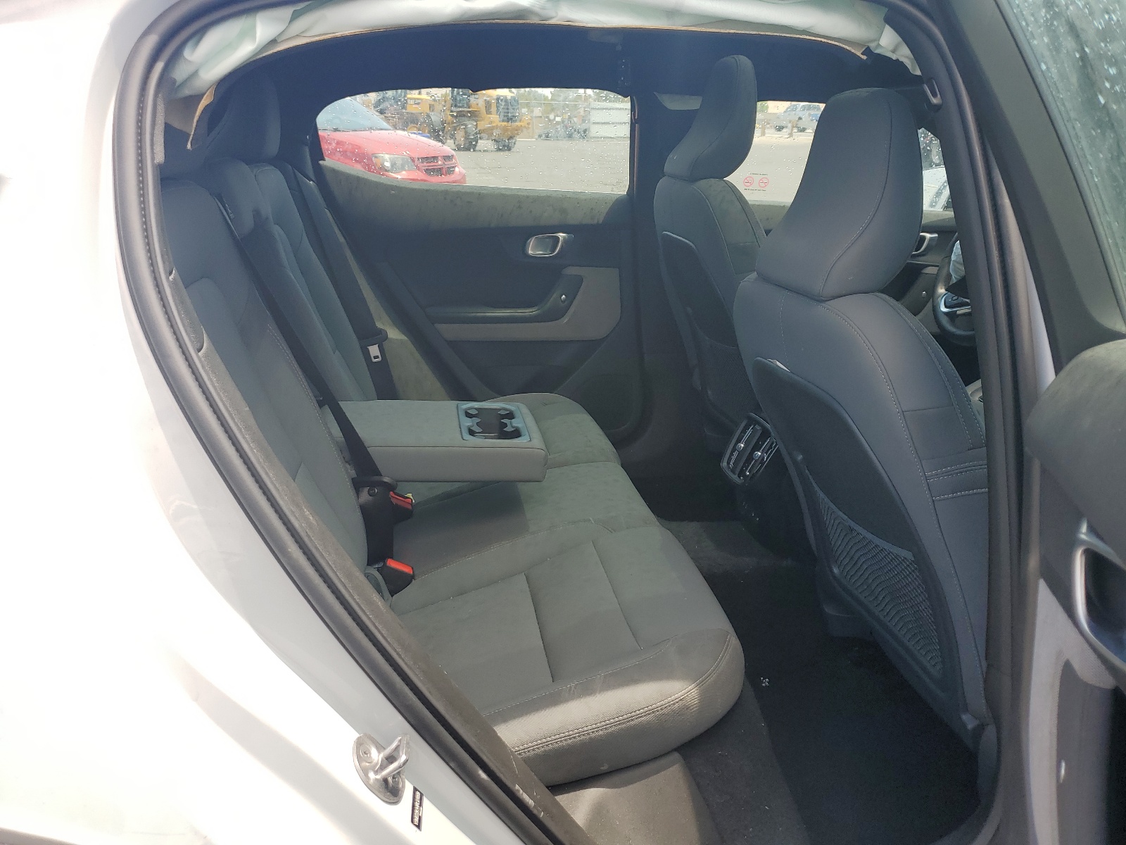 YSMED3KA4PL127008 2023 Polestar 2